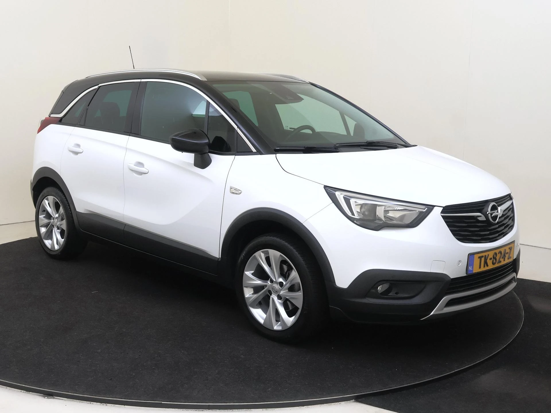Opel CrosslandX met kenteken 54100 – autofoto 4