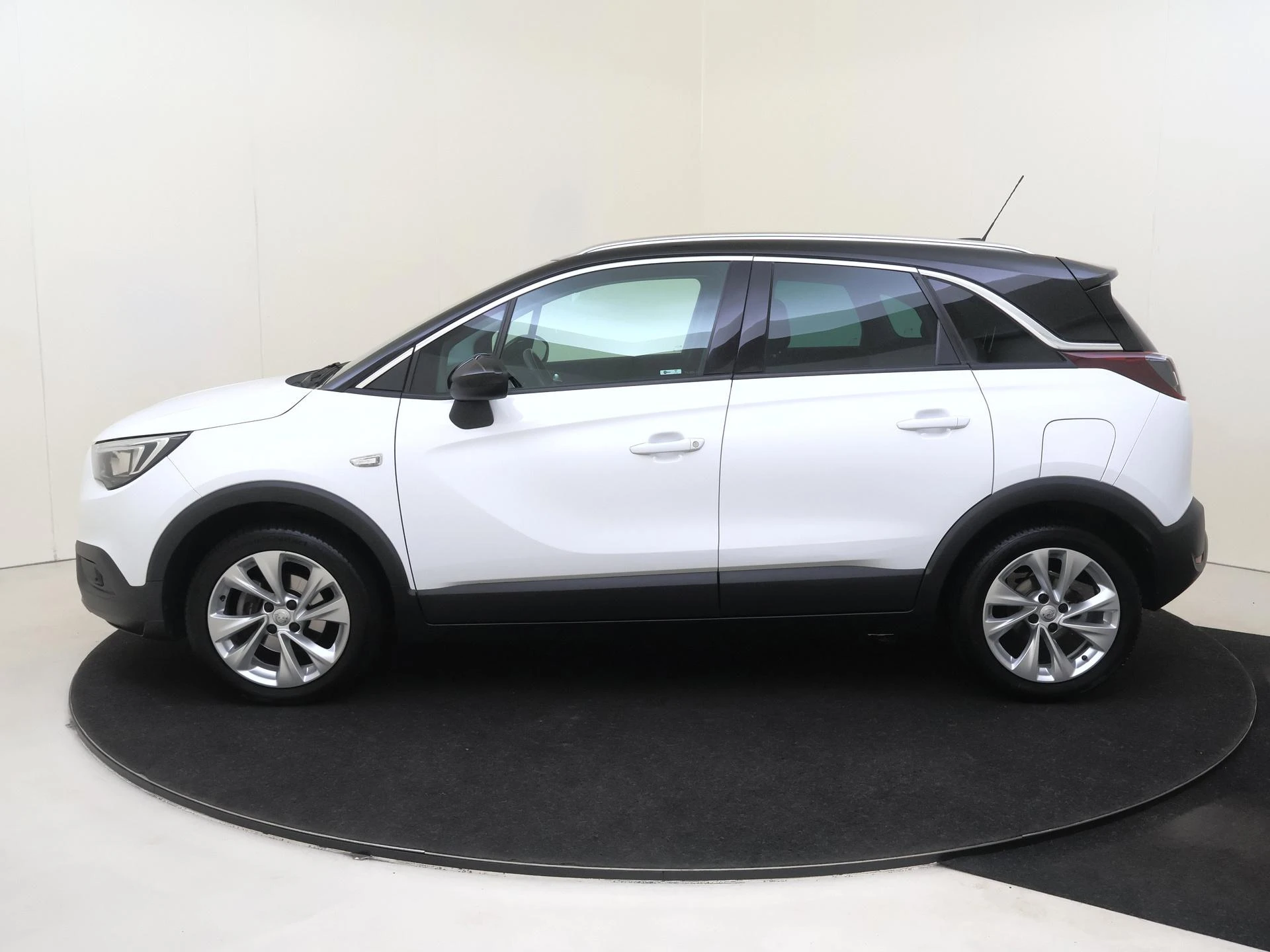 Opel CrosslandX met kenteken 54100 – autofoto 5