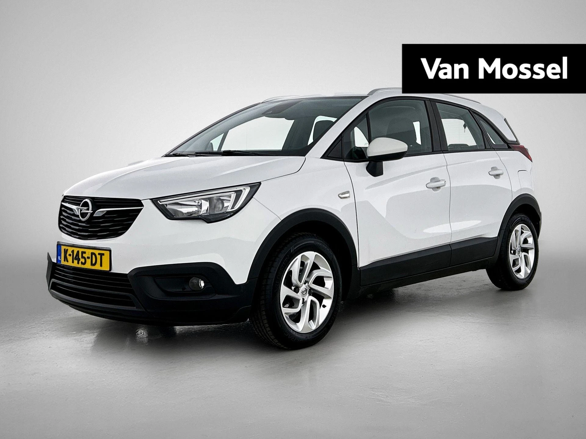 Opel CrosslandX met kenteken 61100 – autofoto 2