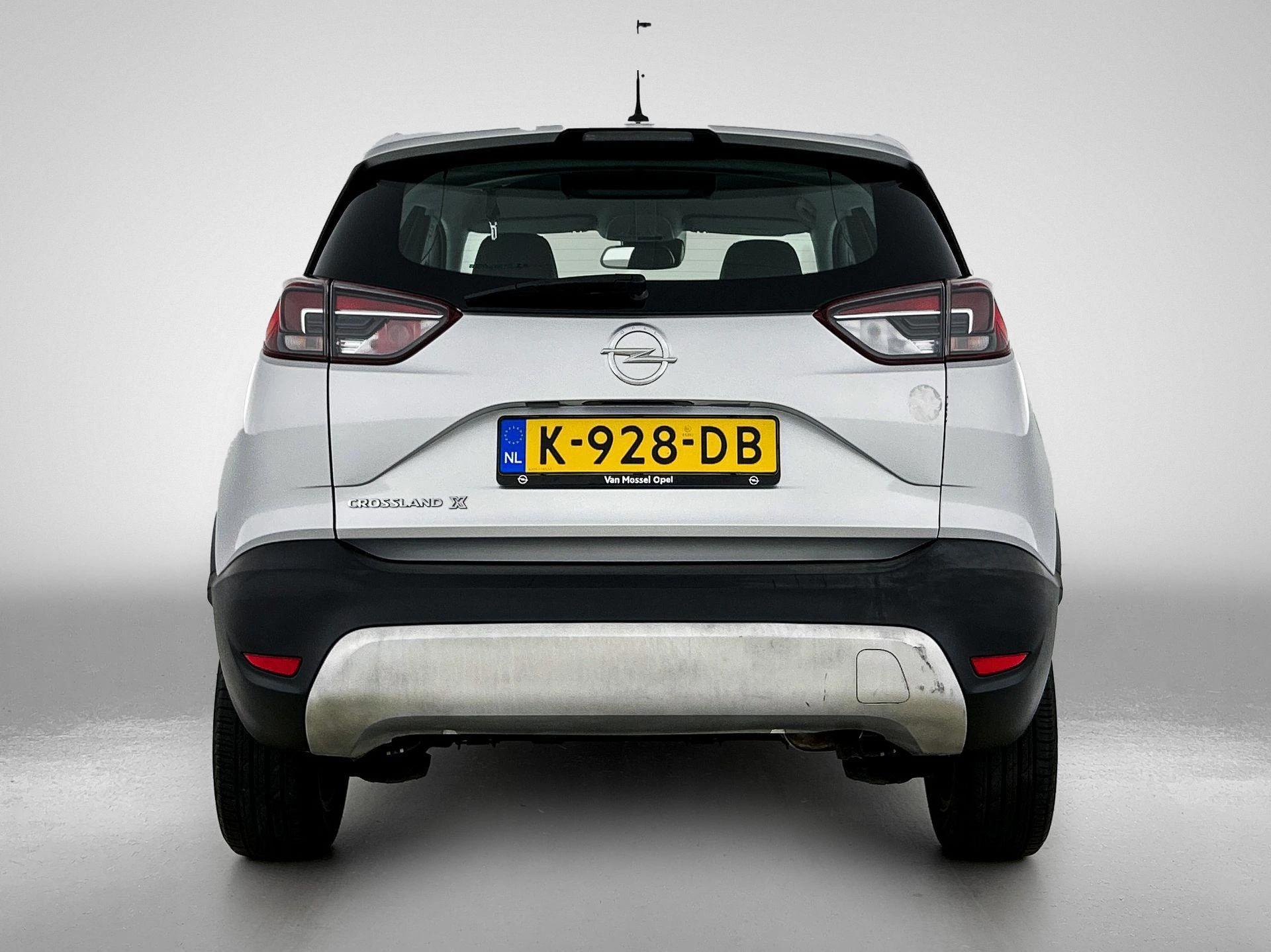 Opel CrosslandX met kenteken 65100 – autofoto 4