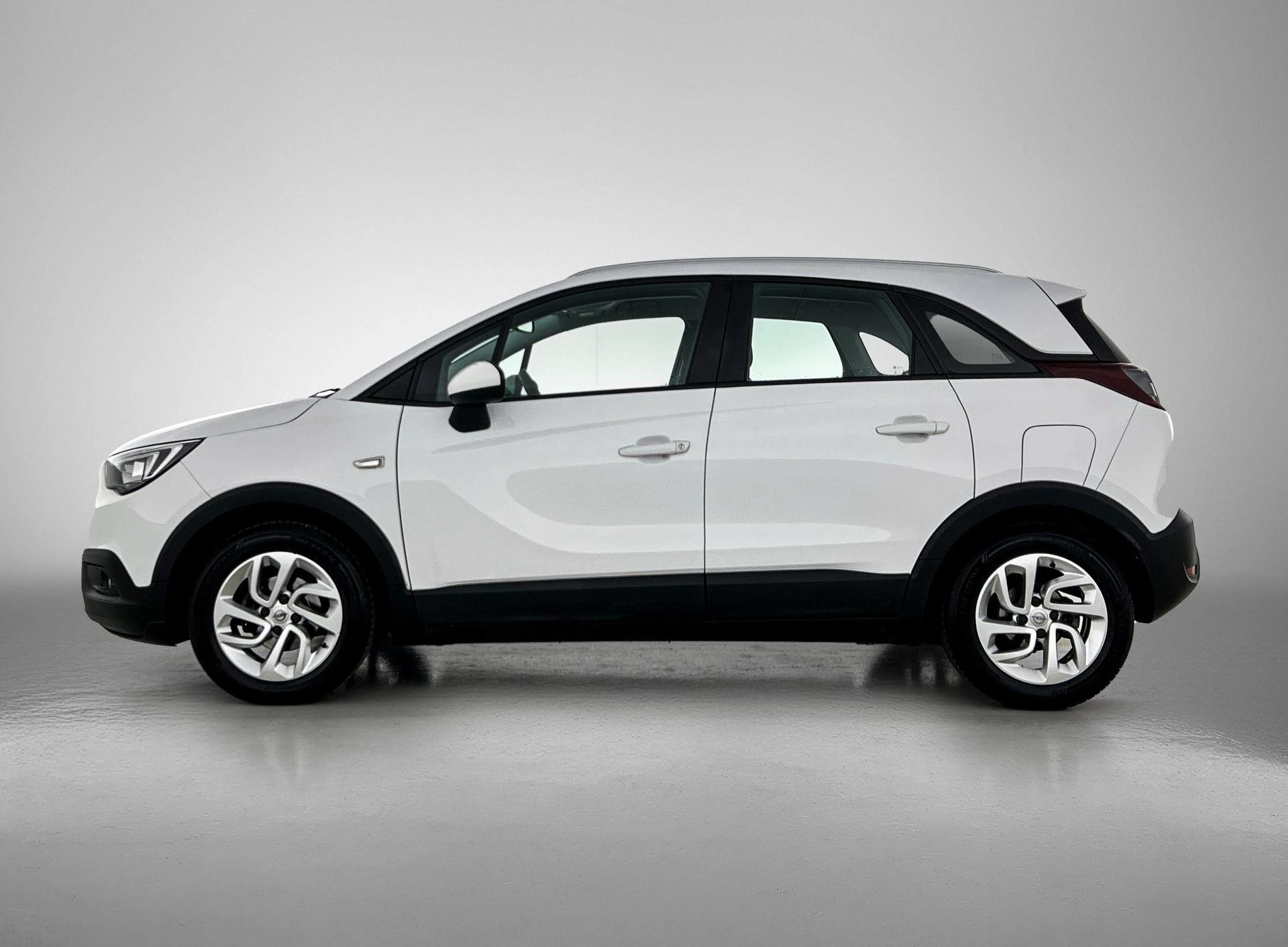 Opel CrosslandX met kenteken 61100 – autofoto 5