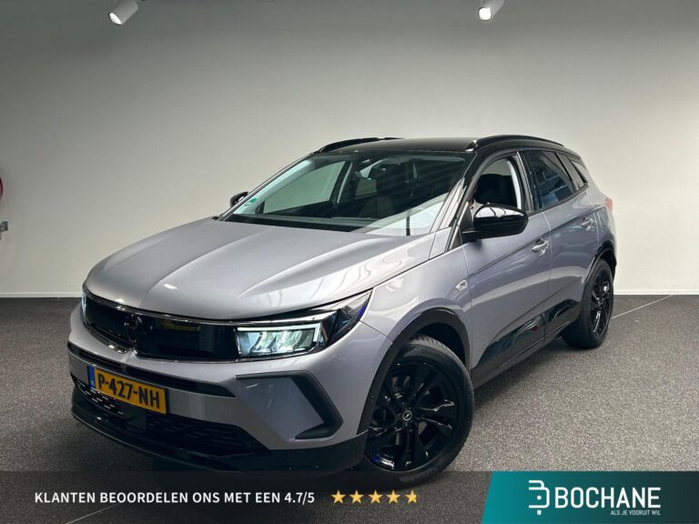 Opel Grandland met kenteken P-427-NH – vooraanzicht
