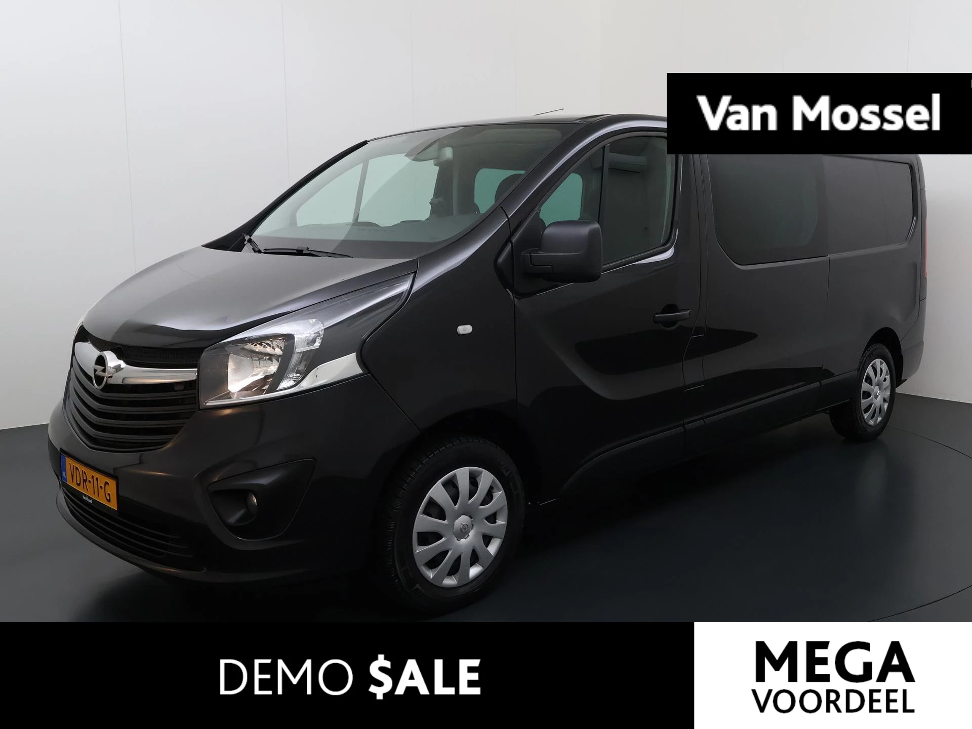 Opel Vivaro met kenteken 70100 – autofoto 2