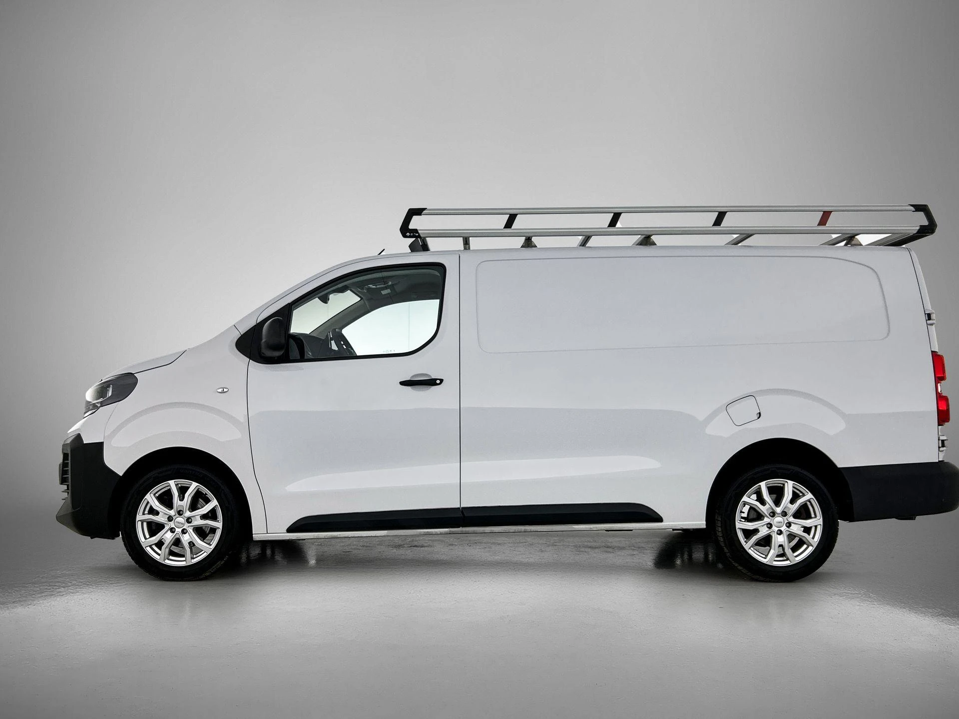 Opel Vivaro – autofoto 4