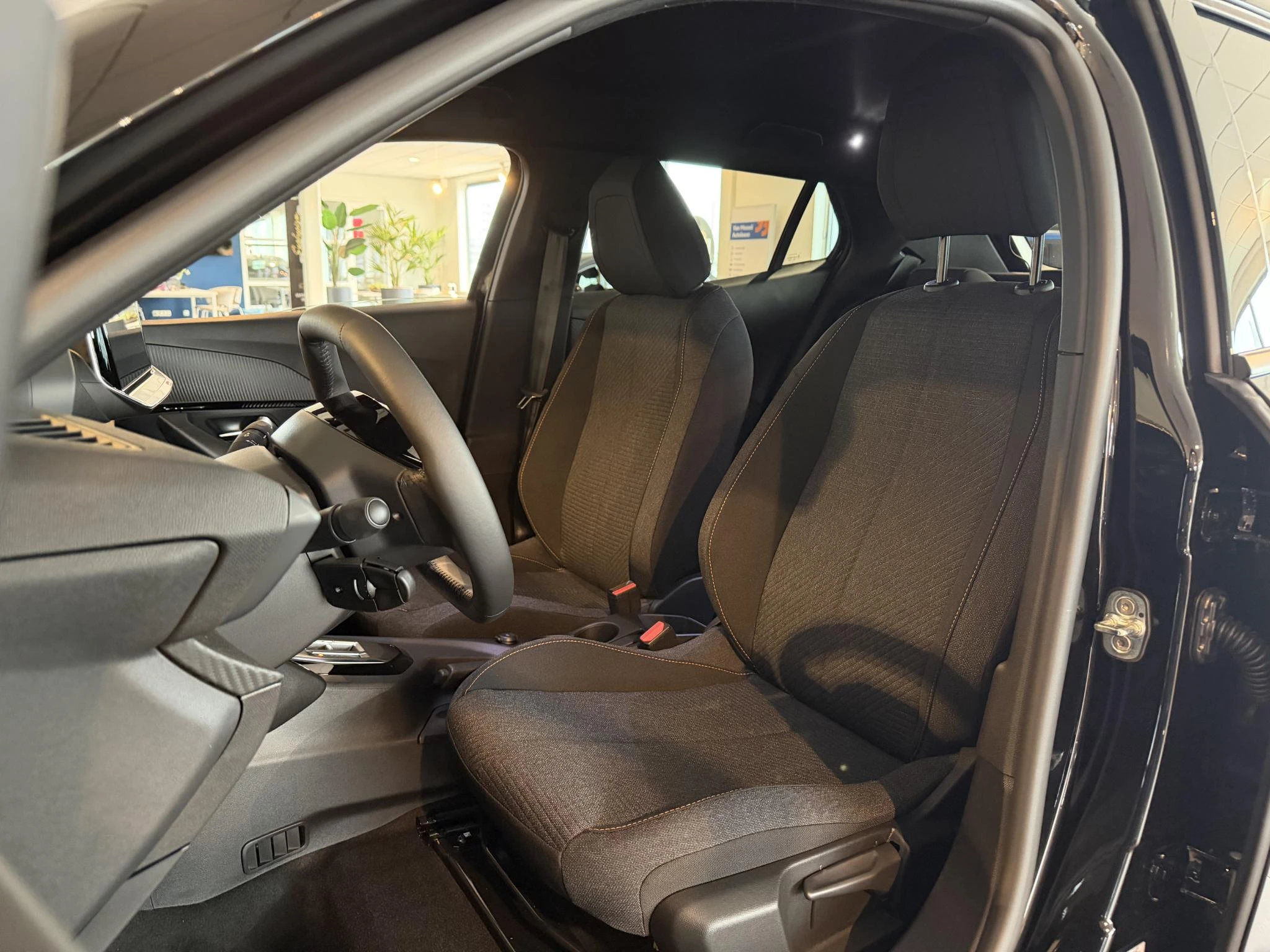Peugeot 2008 – autofoto 4