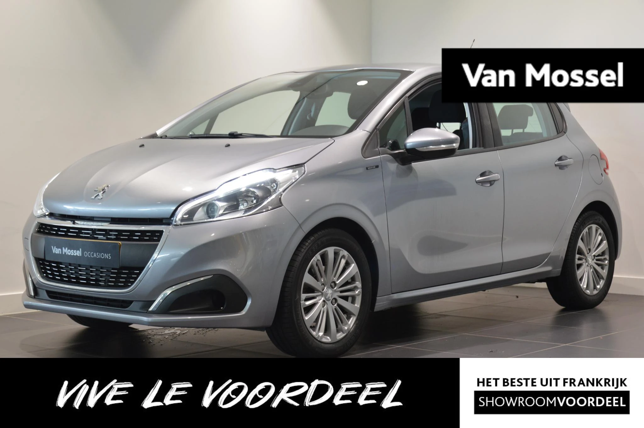 Peugeot 208 met kenteken 56100 – autofoto 2