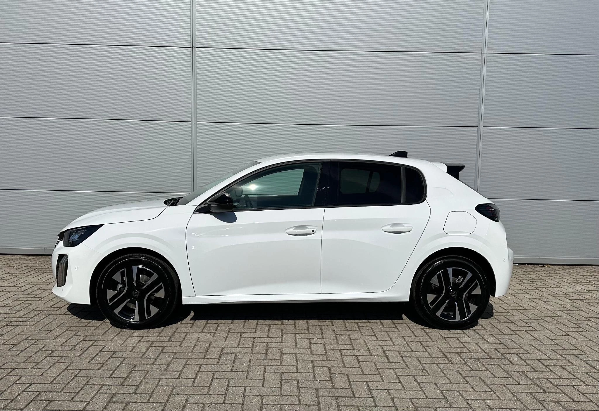 Peugeot 208 – autofoto 4