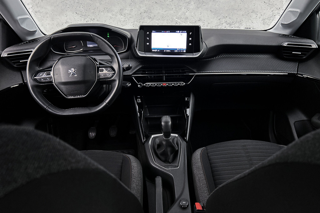 Peugeot 208 – dashboard