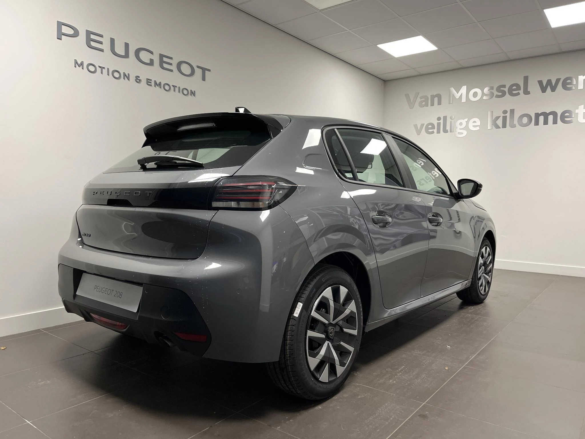 Peugeot 208 met kenteken GRD-47-D – autofoto 5