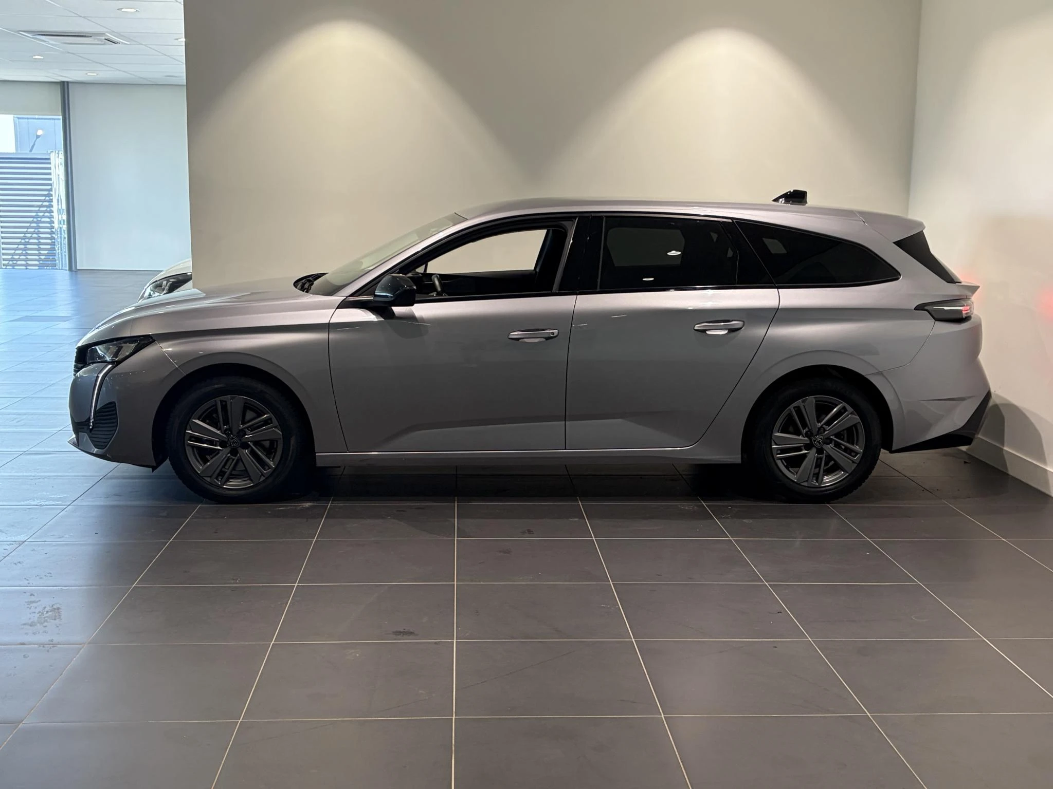 Peugeot 308 met kenteken KPD-80-D – autofoto 5