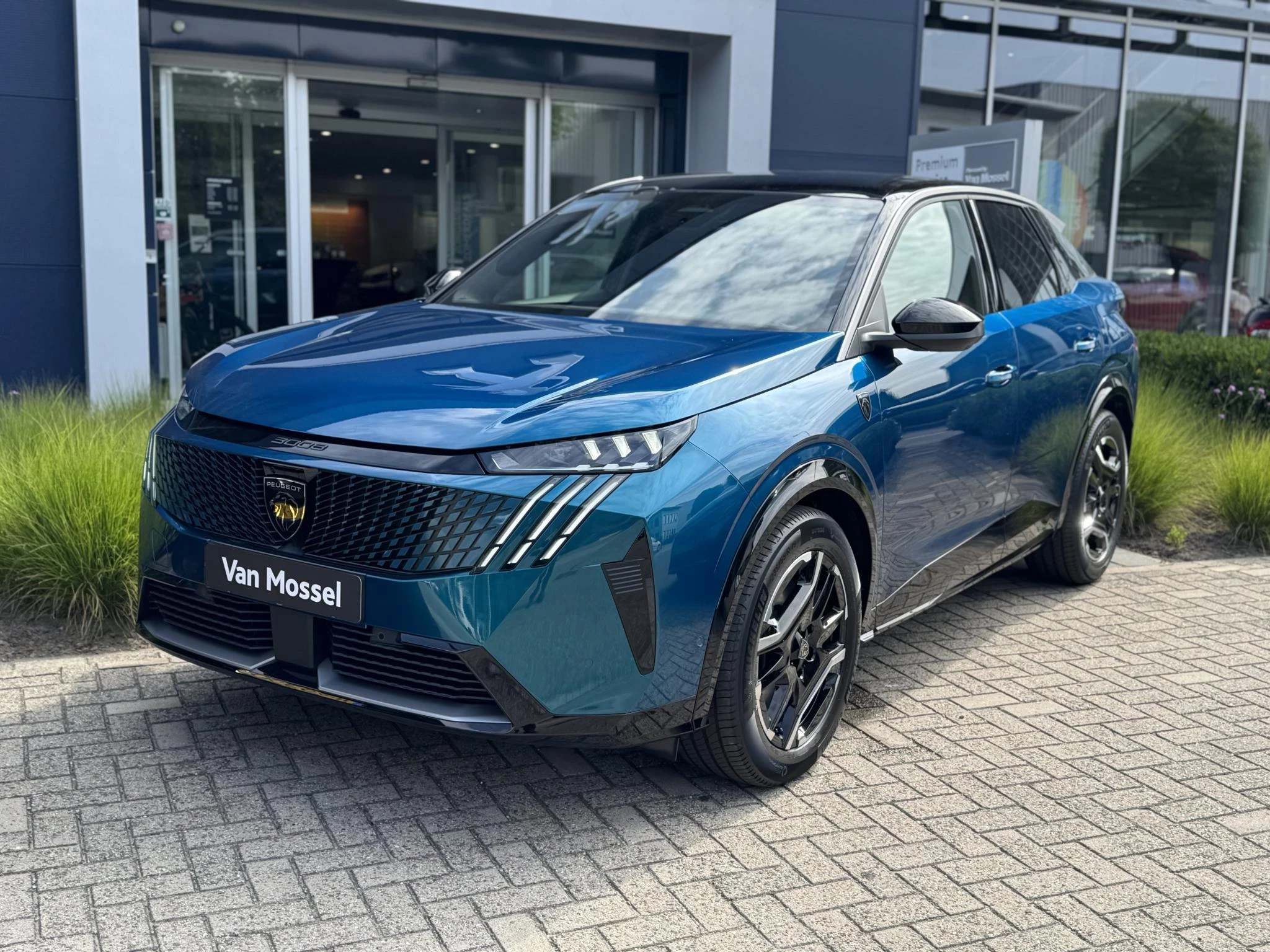 Peugeot e-3008 – autofoto 4