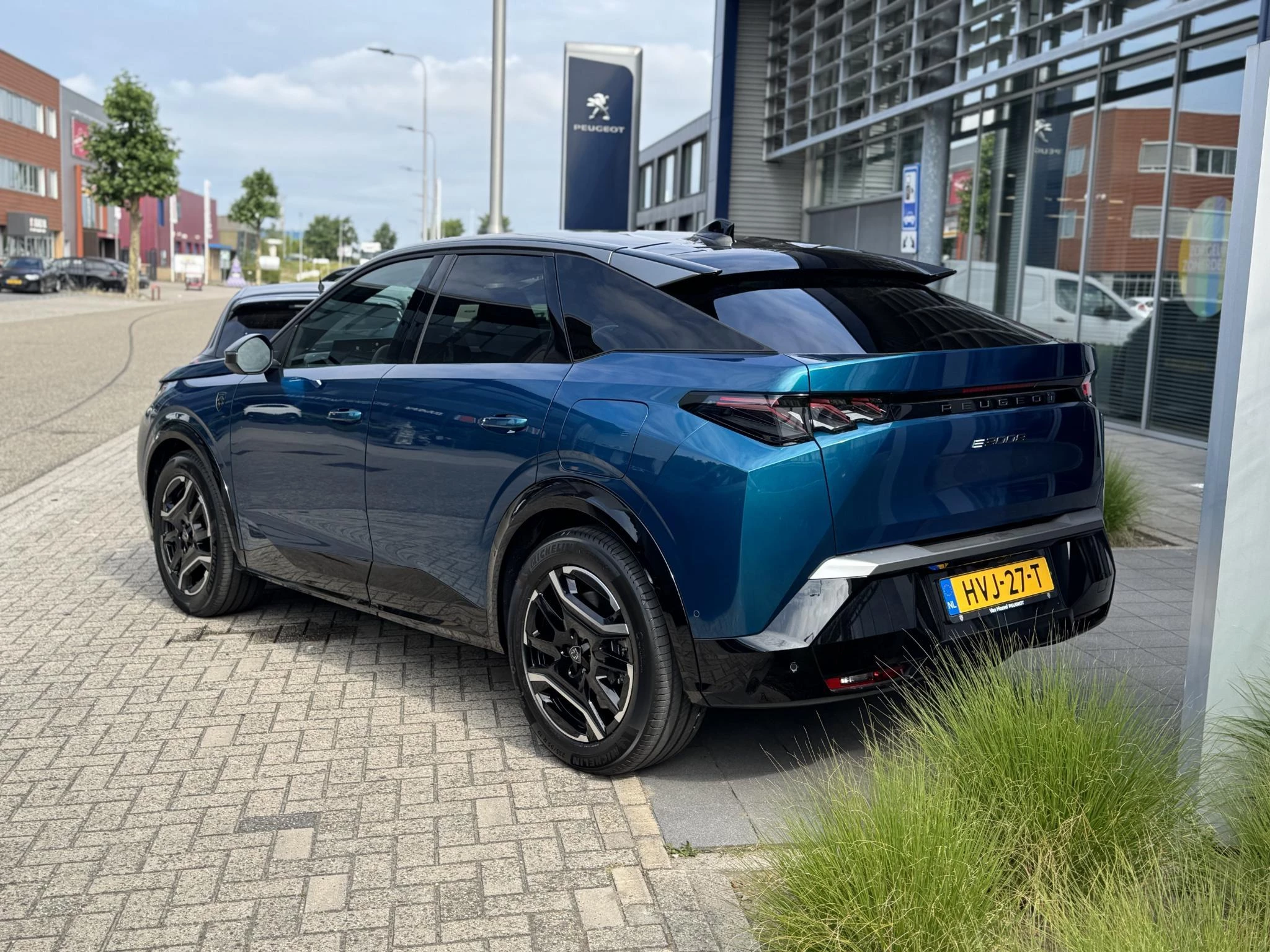 Peugeot e-3008 – autofoto 5