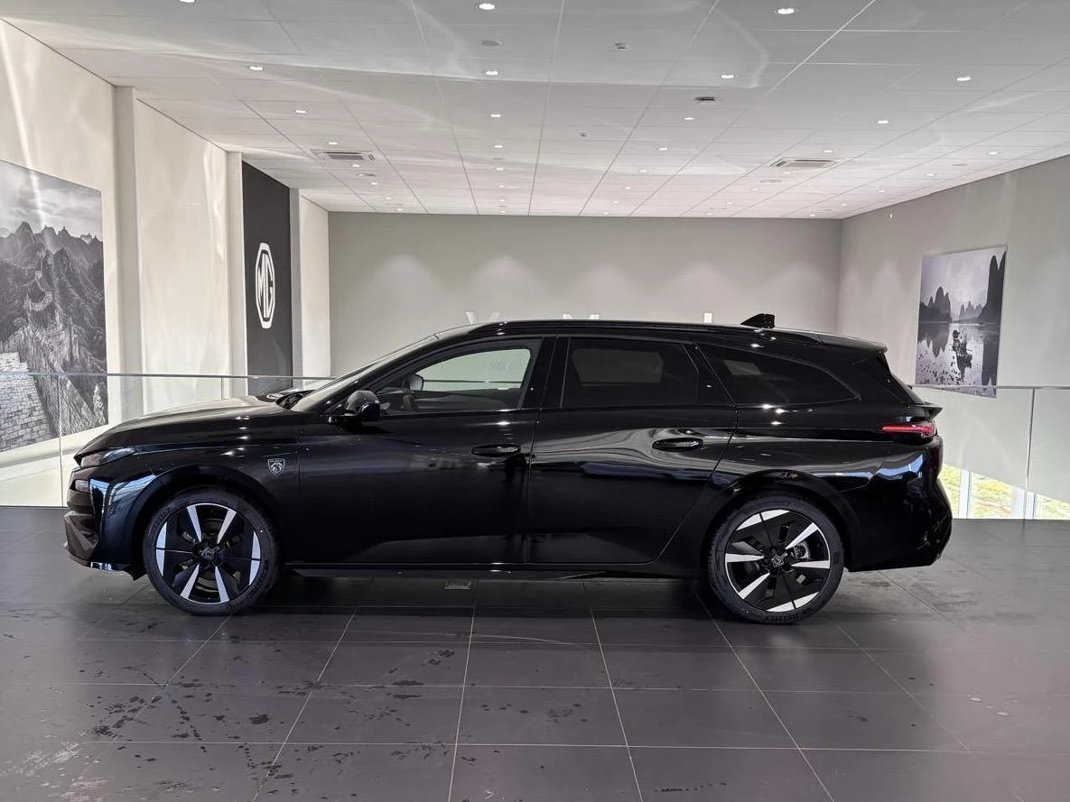 Peugeot e-308 – autofoto 5