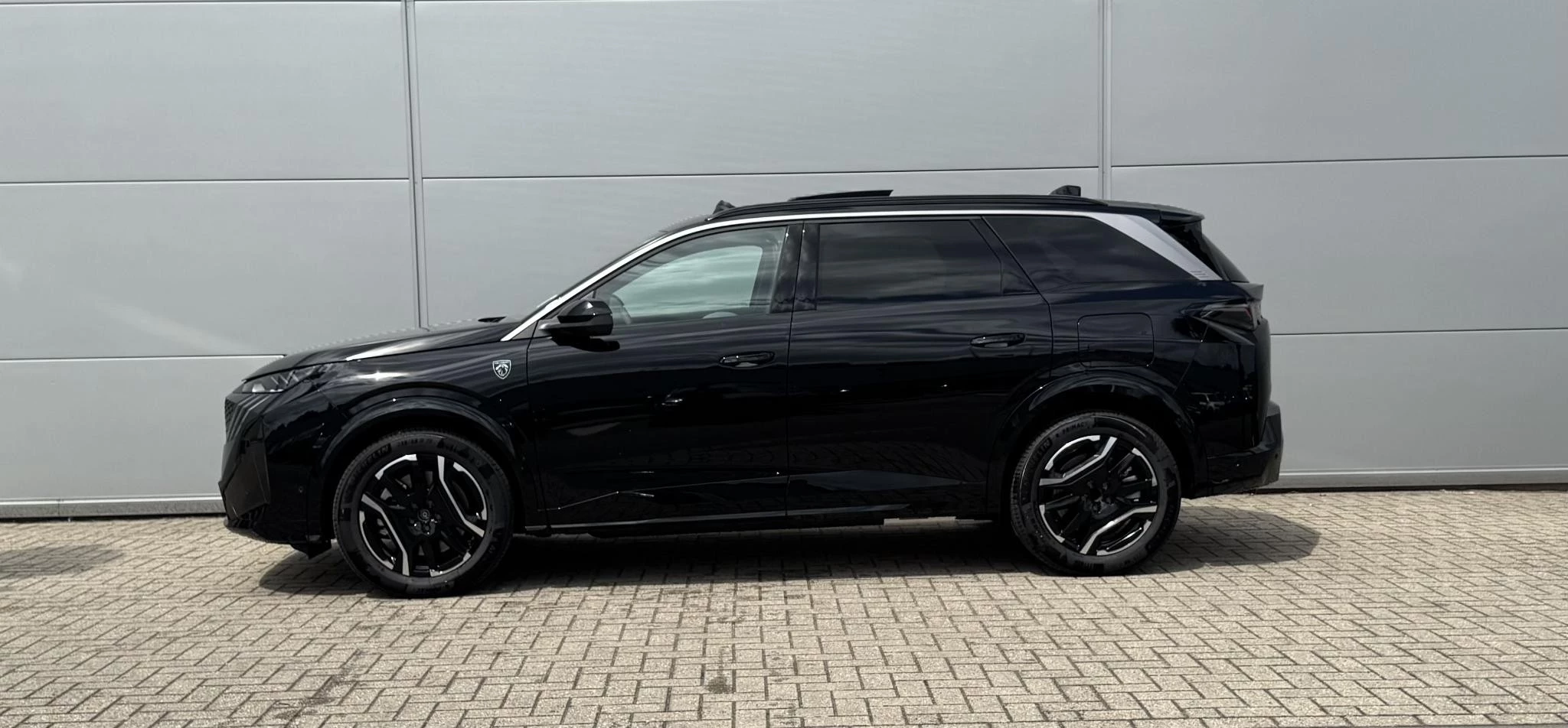 Peugeot e-5008 – autofoto 4