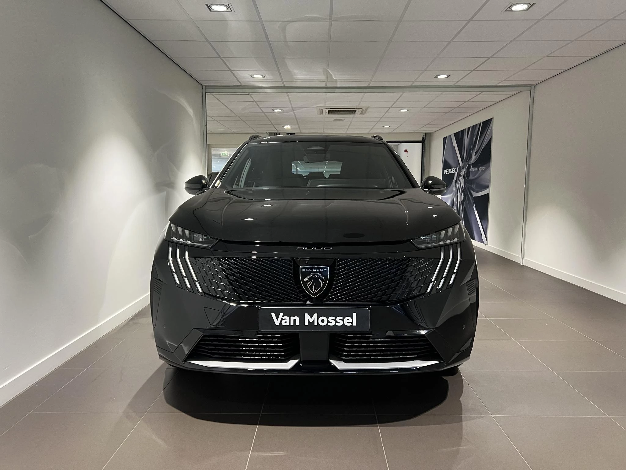 Peugeot e-5008 – autofoto 4