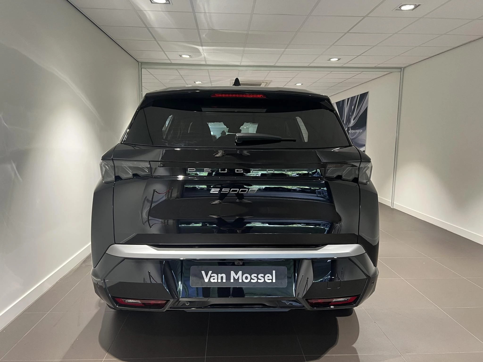Peugeot e-5008 – autofoto 5