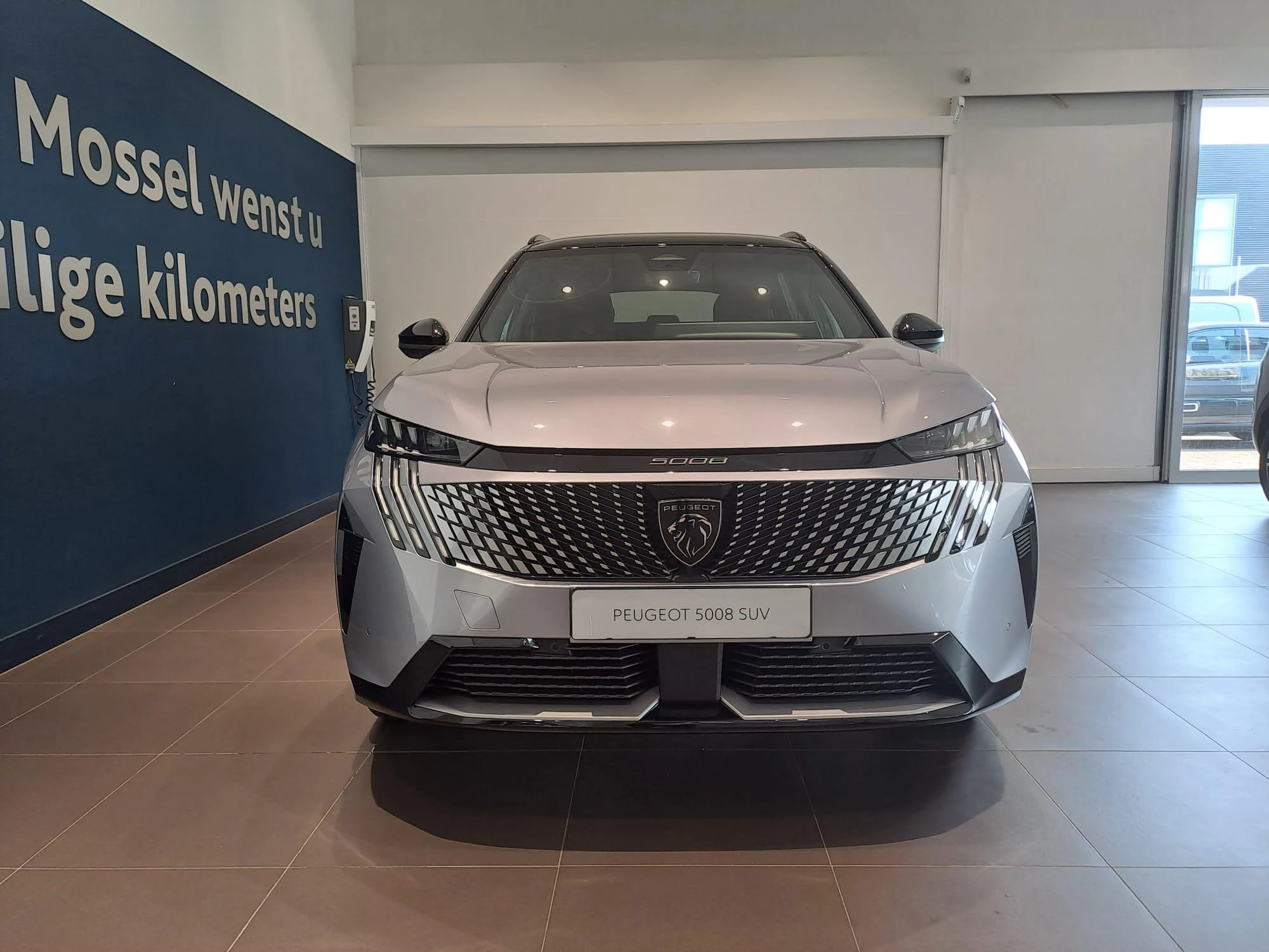 Peugeot e-5008 – autofoto 5