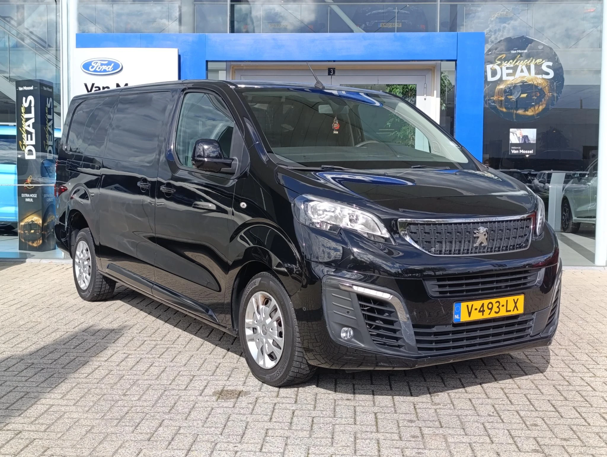 Peugeot Expert met kenteken 63100 – autofoto 4