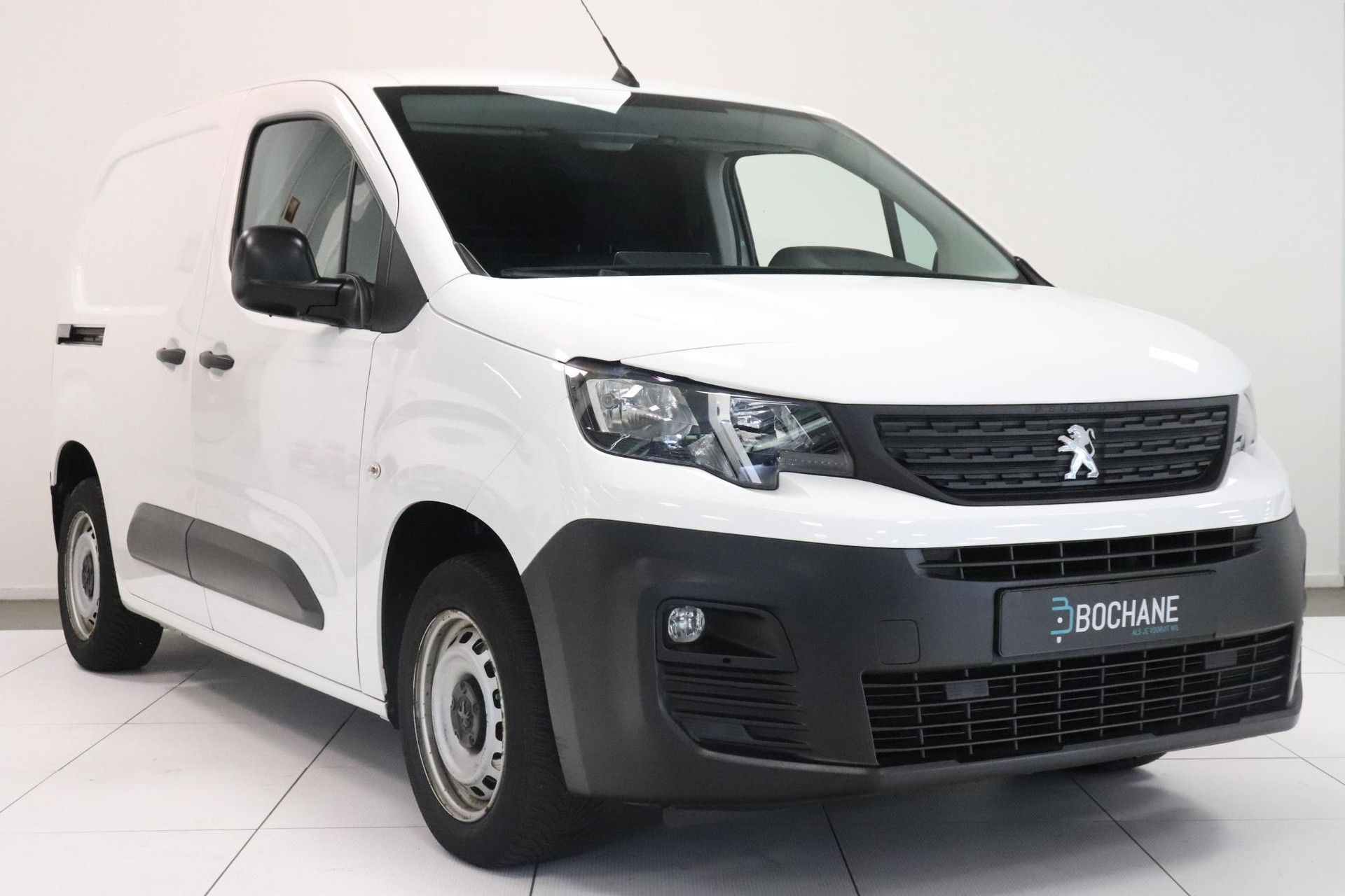Peugeot Partner met kenteken VHT-40-N – detailfoto