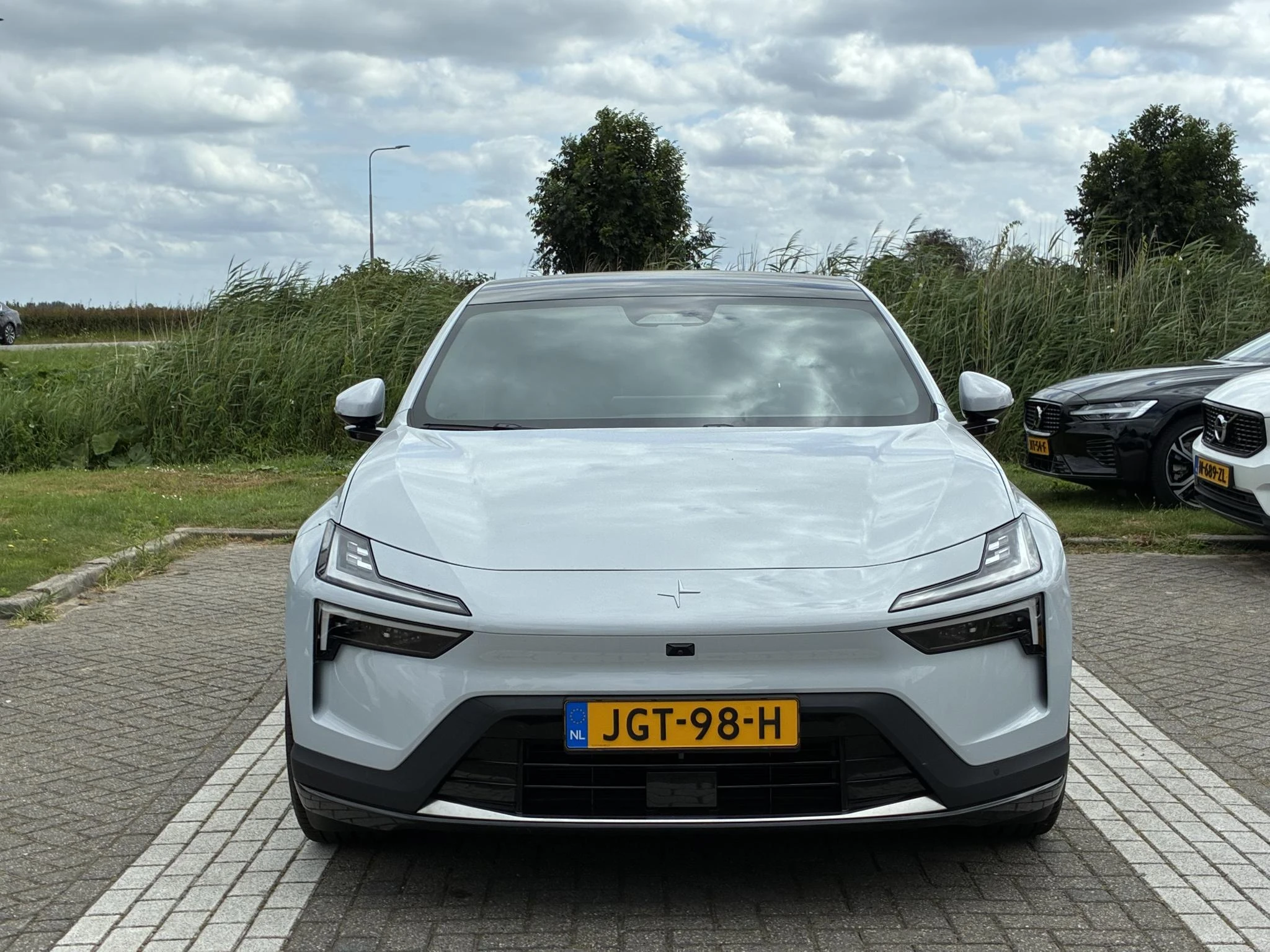 Polestar 4 – autofoto 4