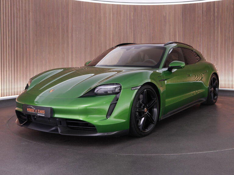 Porsche Taycan – vooraanzicht