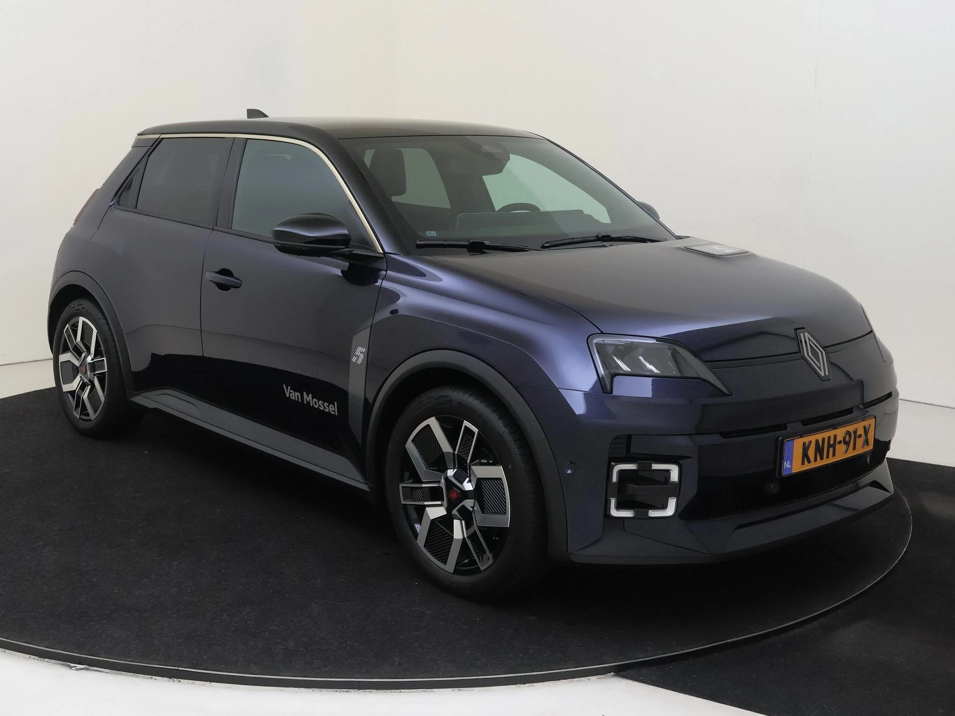Renault 5 – autofoto 3