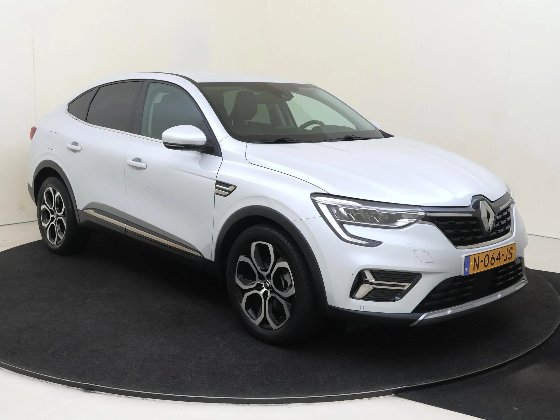 Renault Arkana – autofoto 3