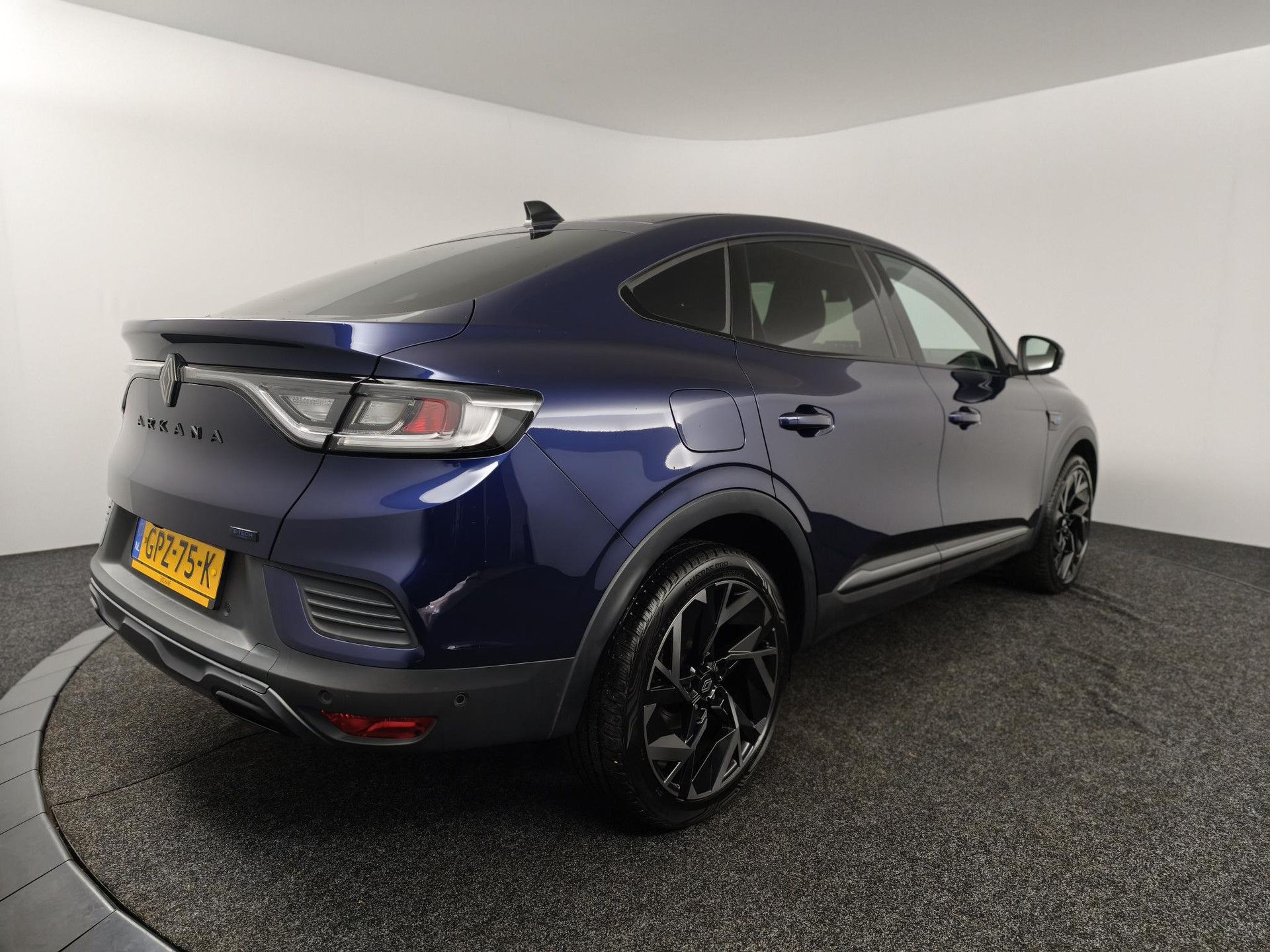 Renault Arkana met kenteken GPZ-75-K – achteraanzicht