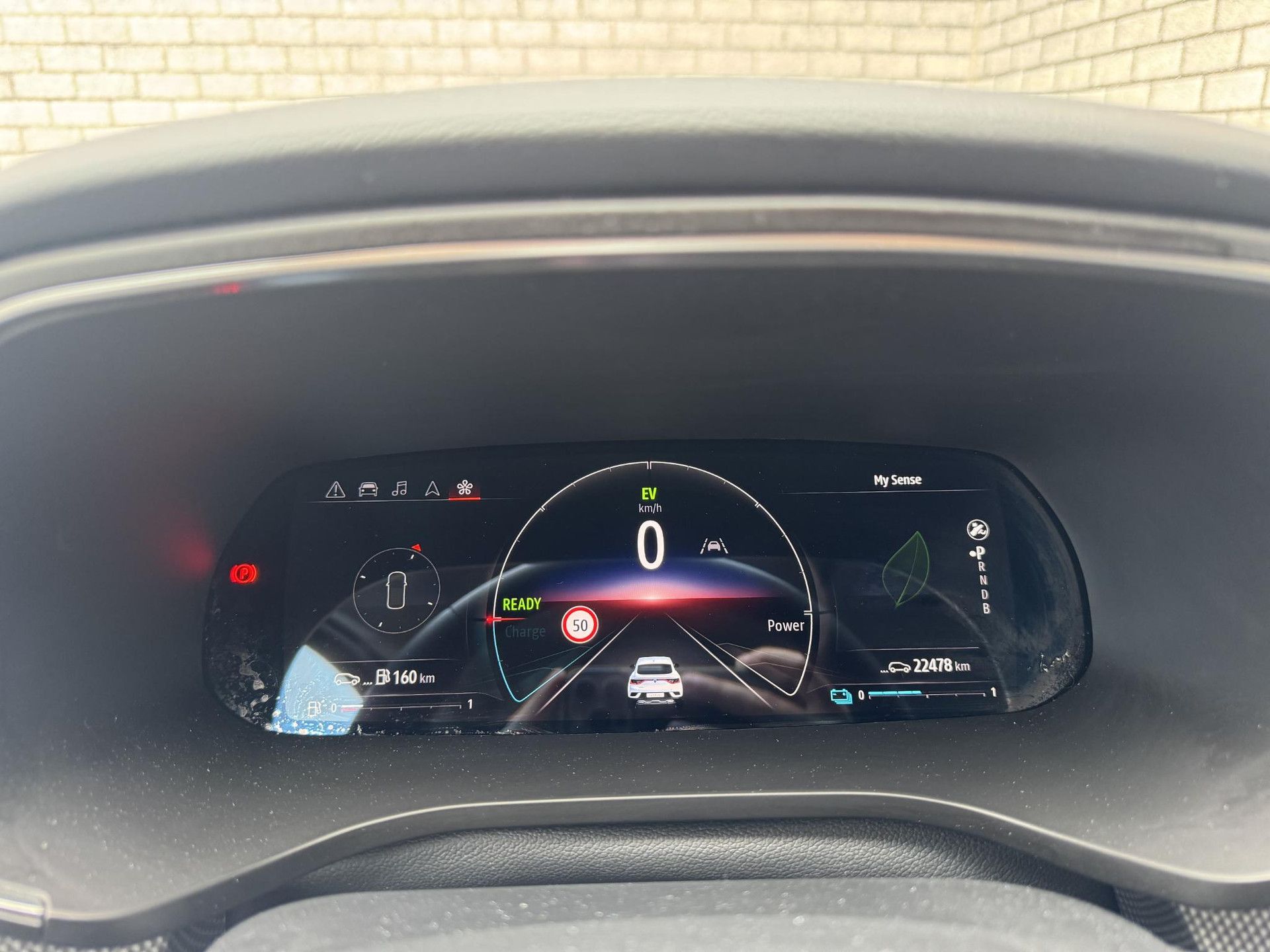 Renault Arkana met kenteken T-240-SX – dashboard