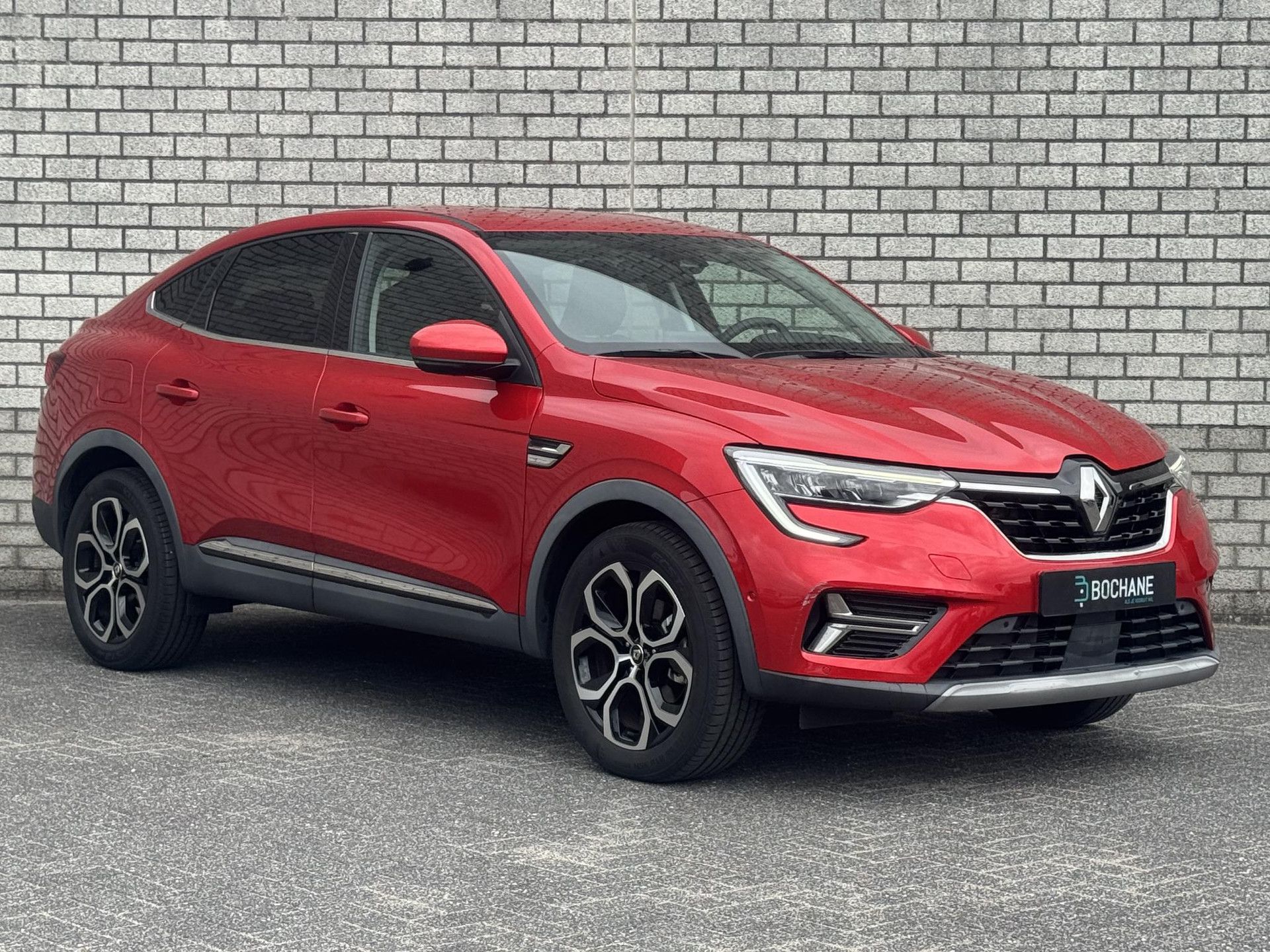 Renault Arkana met kenteken T-240-SX – detailfoto