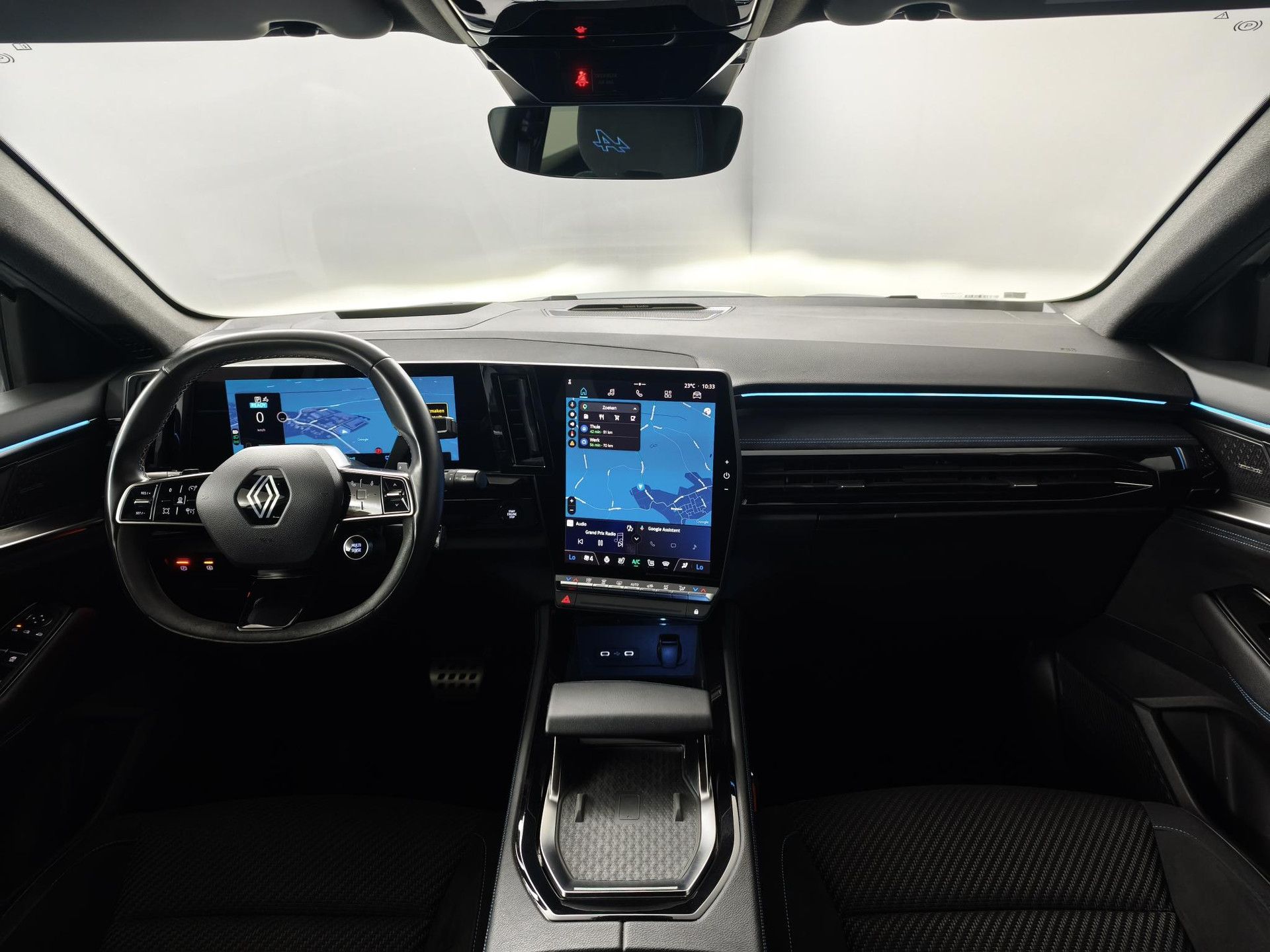 Renault Austral met kenteken GHV-38-L – interieur