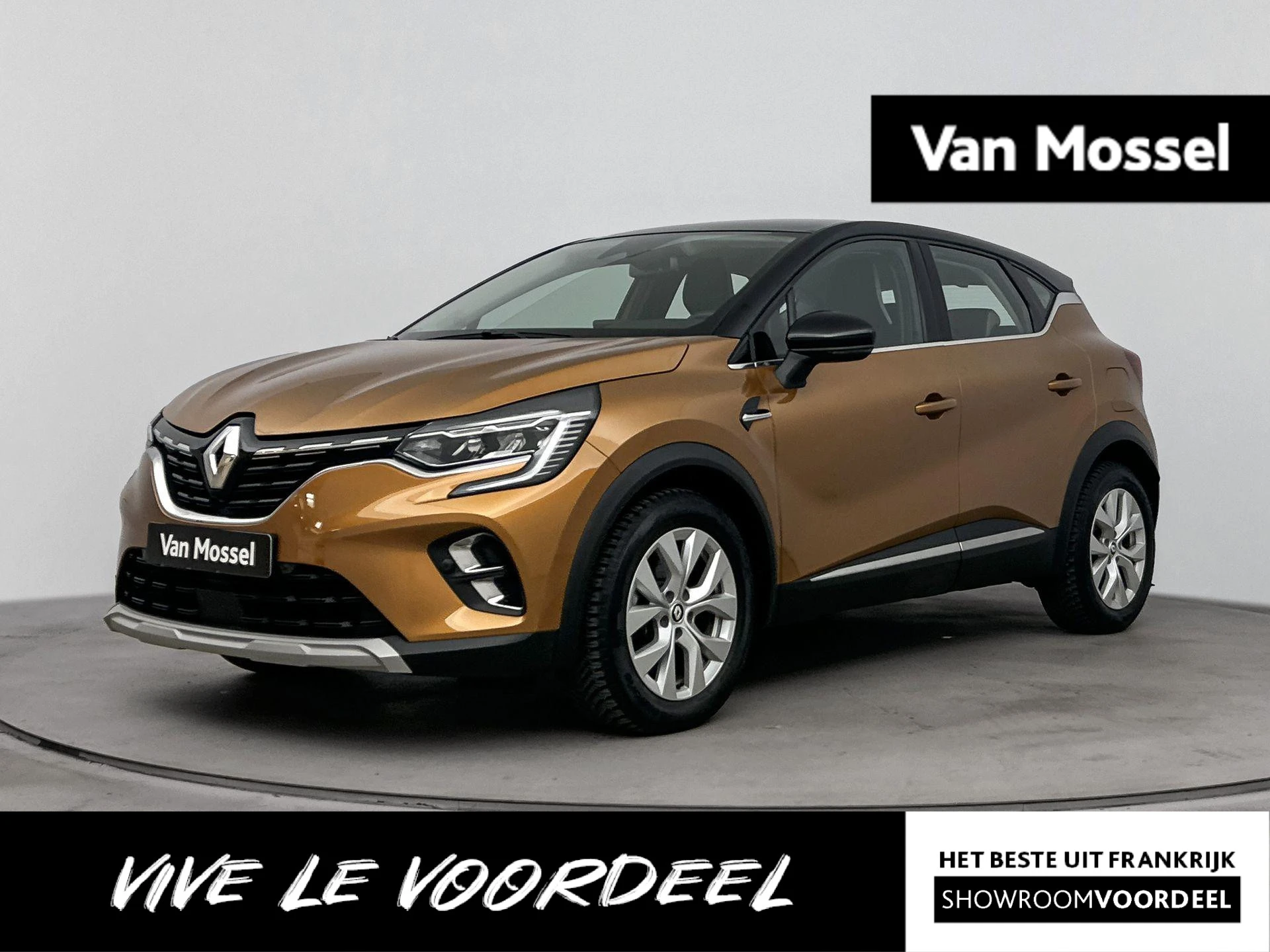 Renault Captur met kenteken 49 – autofoto 2