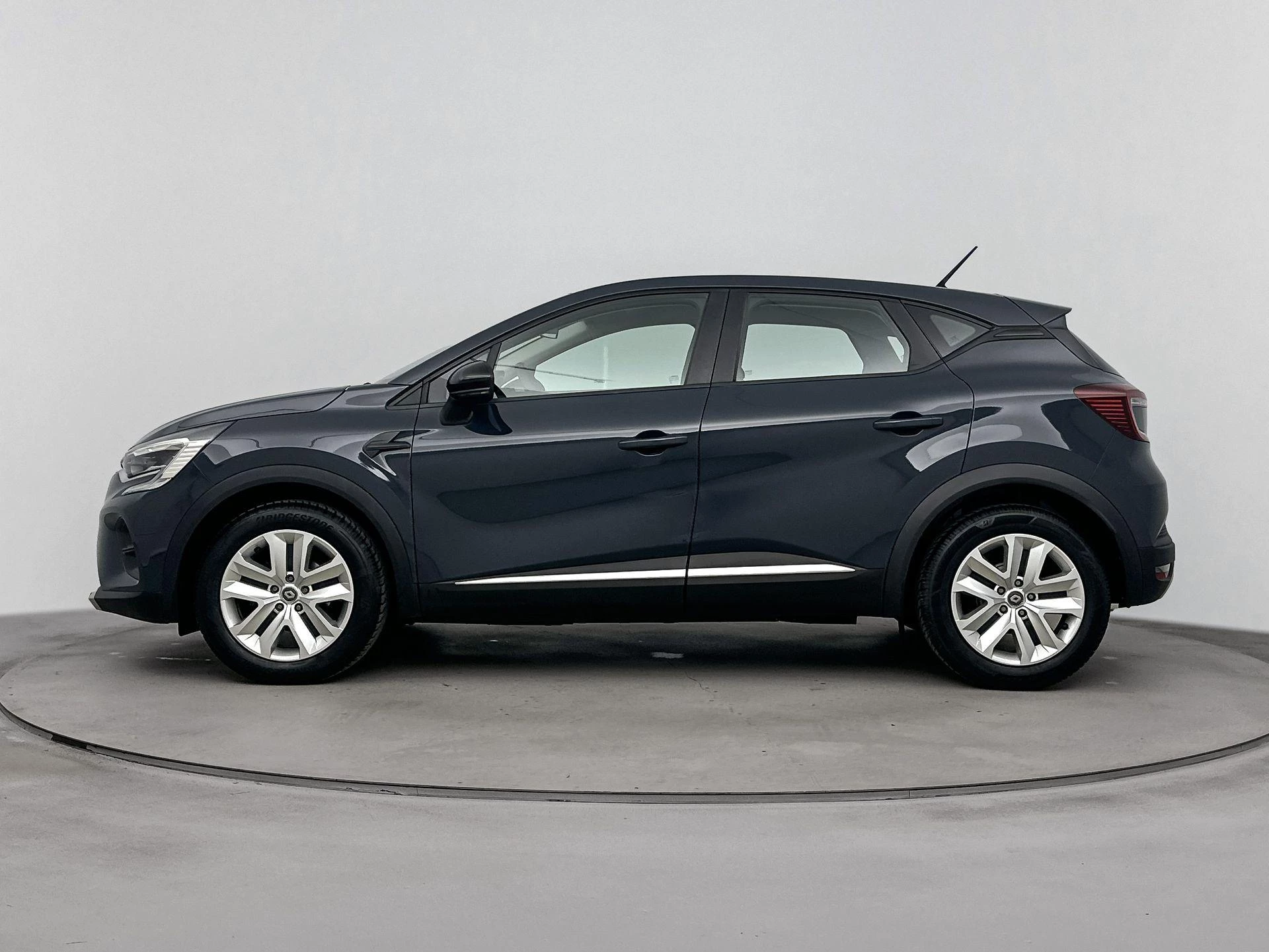 Renault Captur met kenteken 61100 – autofoto 4