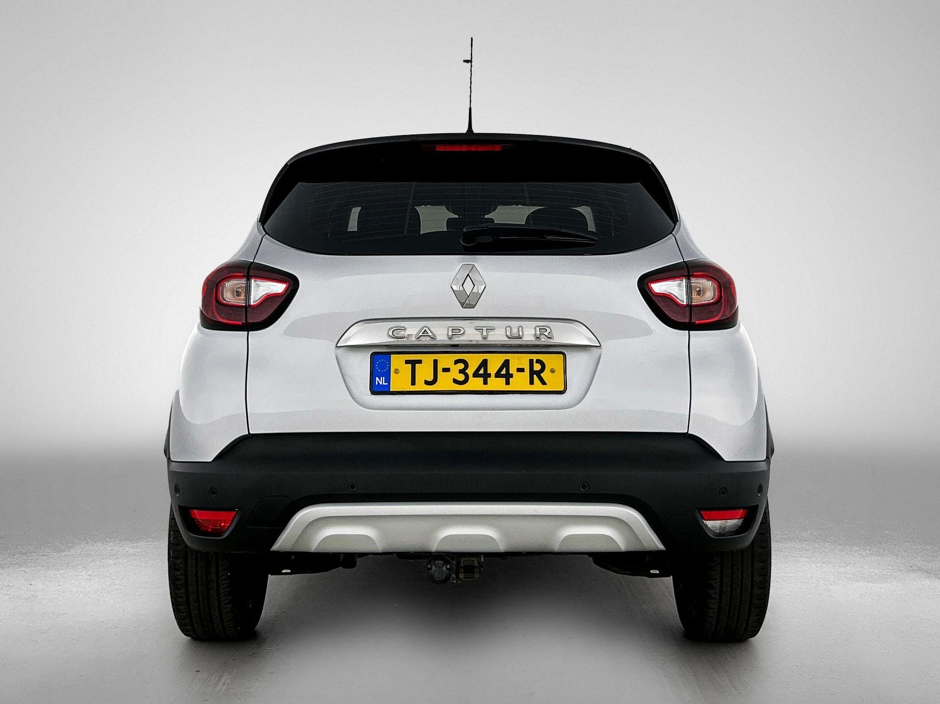 Renault Captur met kenteken 60100 – autofoto 5
