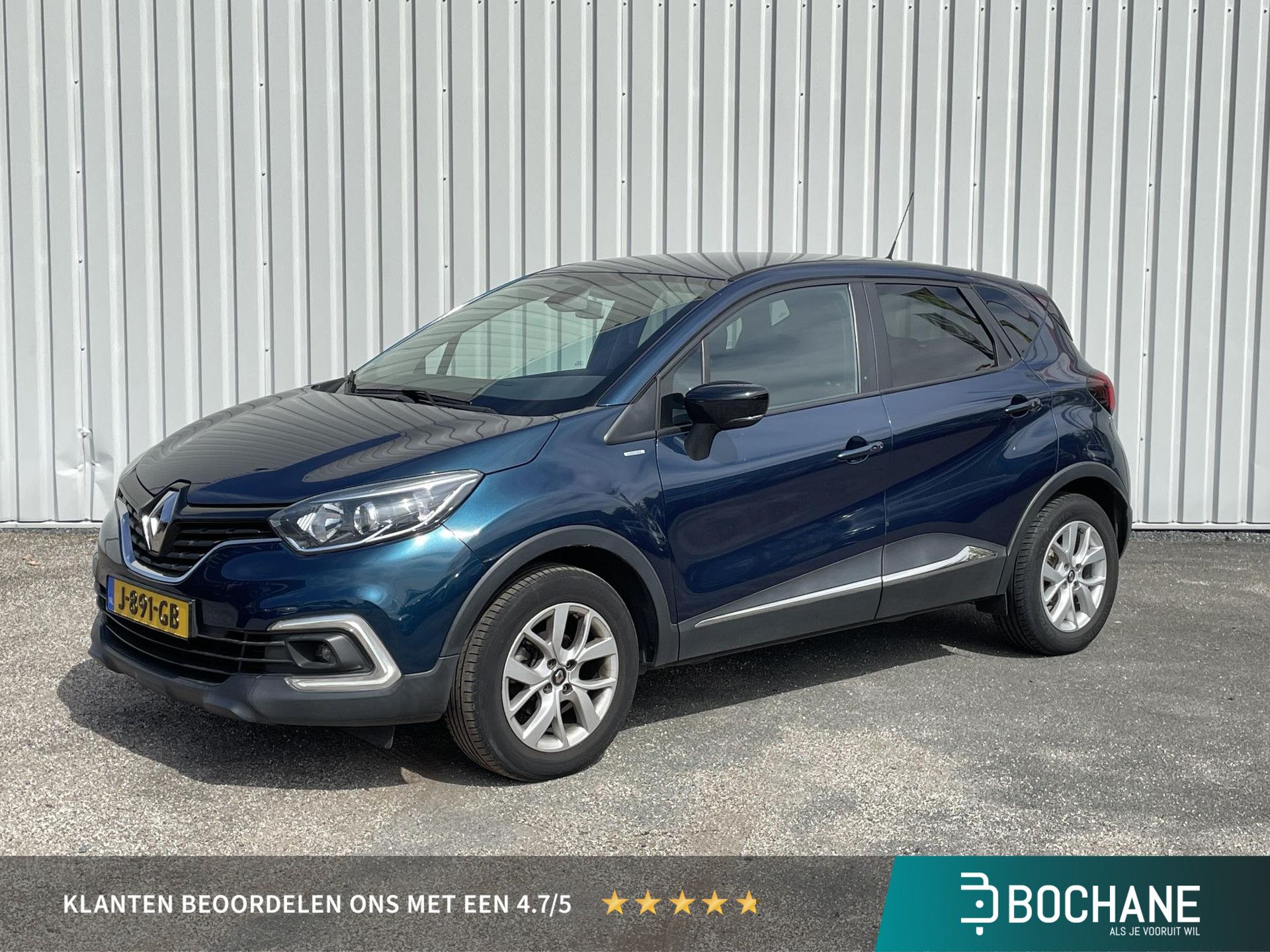 Renault Captur met kenteken J-891-GB – vooraanzicht