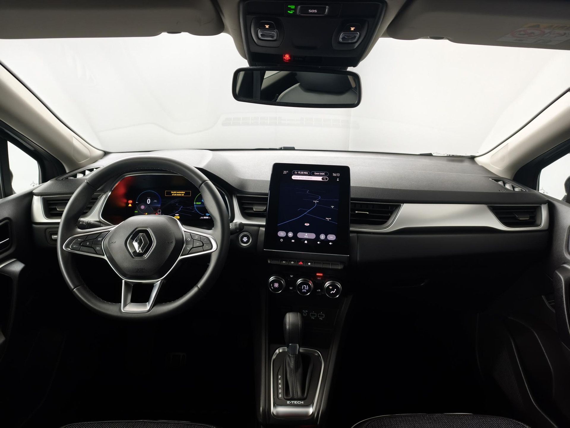 Renault Captur met kenteken KSK-48-B – interieur