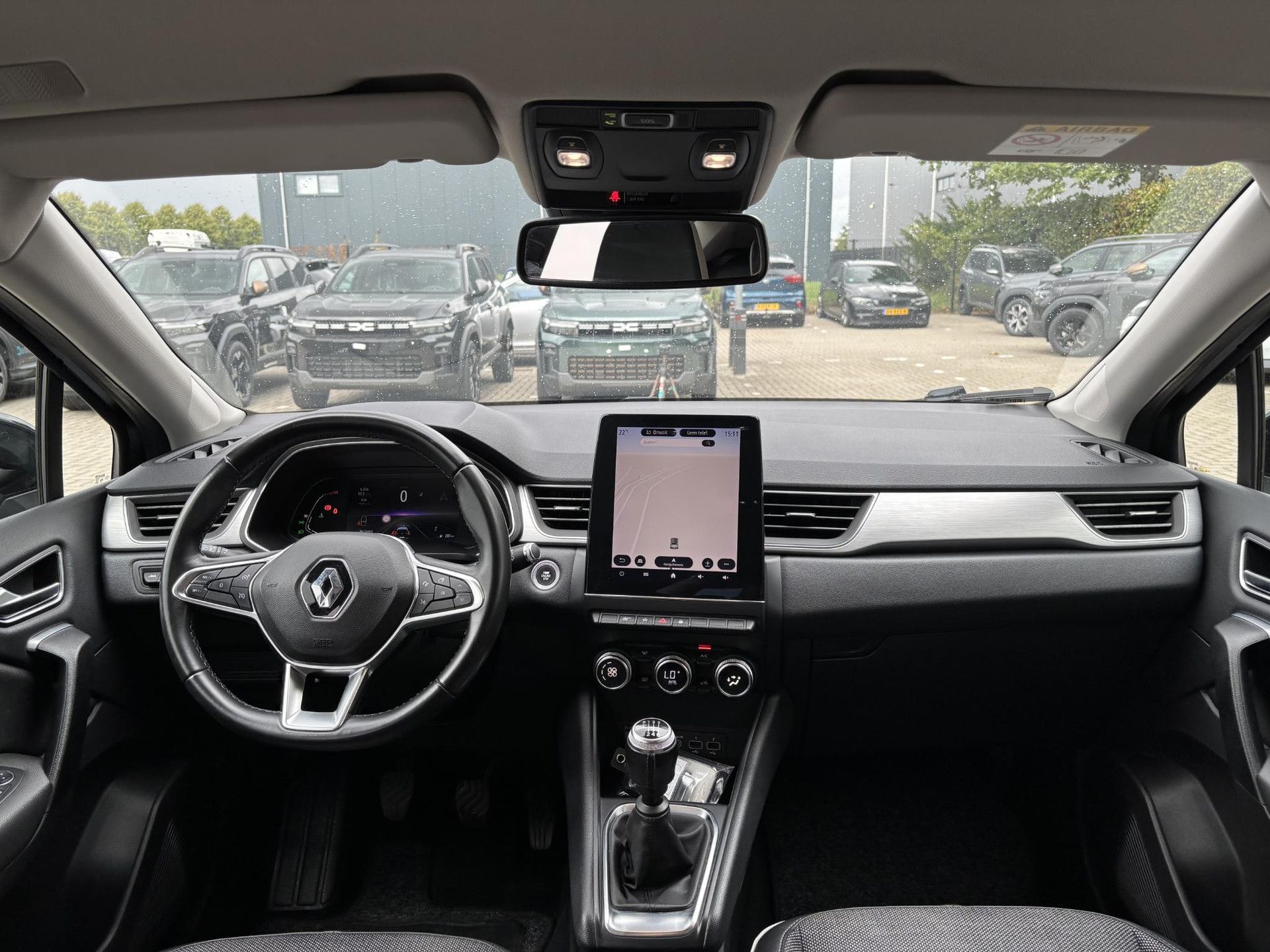 Renault Captur met kenteken L-245-SJ – interieur