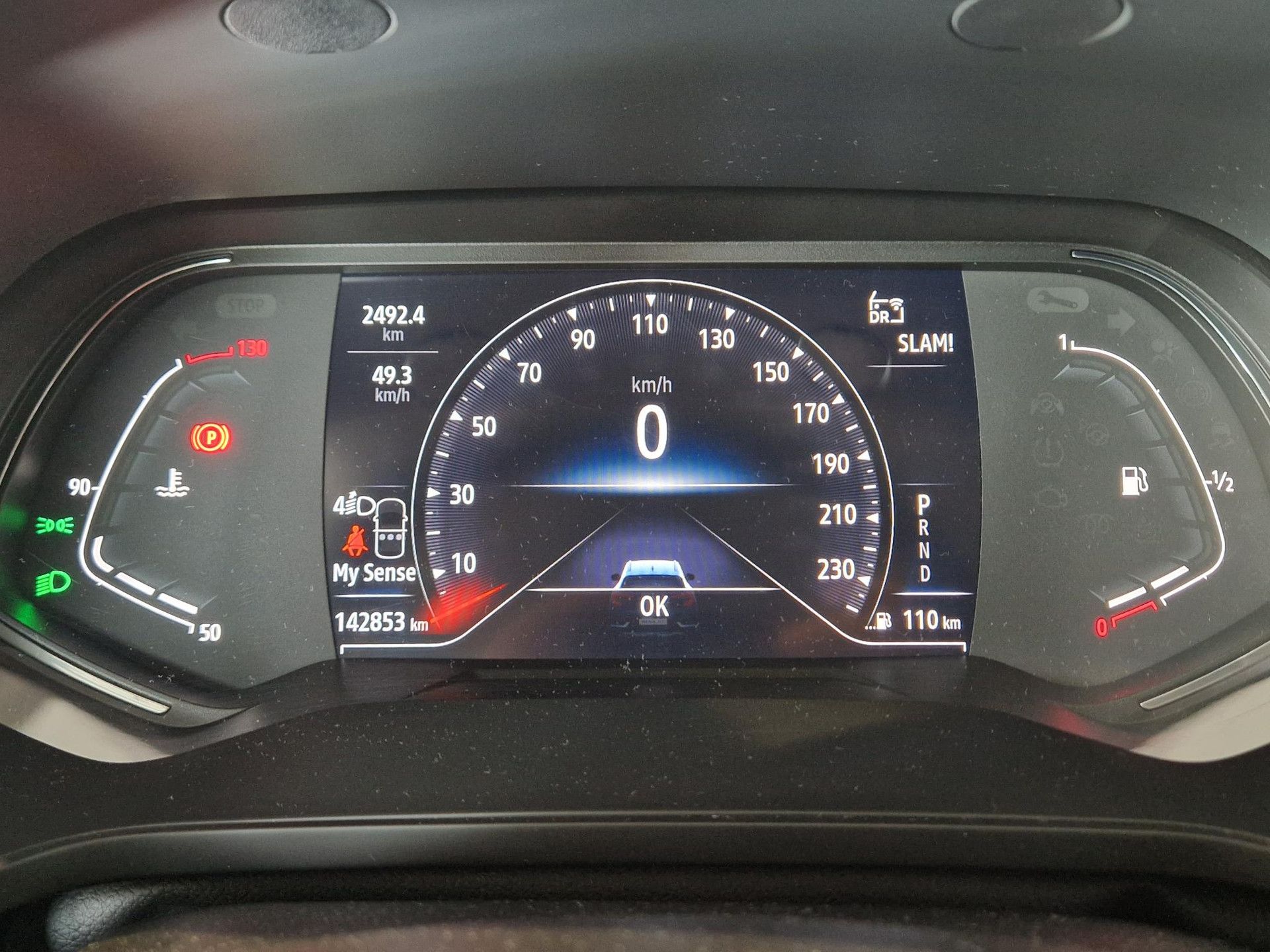 Renault Captur met kenteken L-384-HK – dashboard
