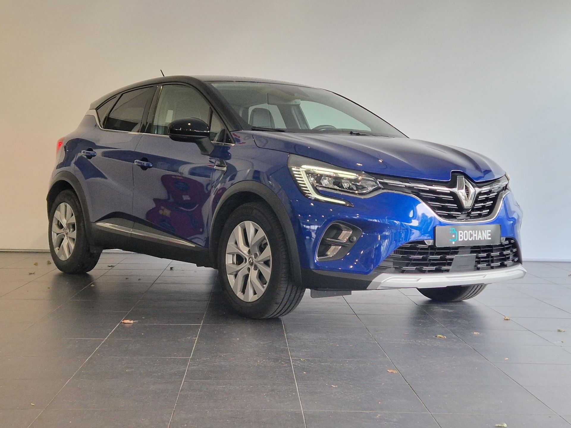 Renault Captur met kenteken L-384-HK – detailfoto