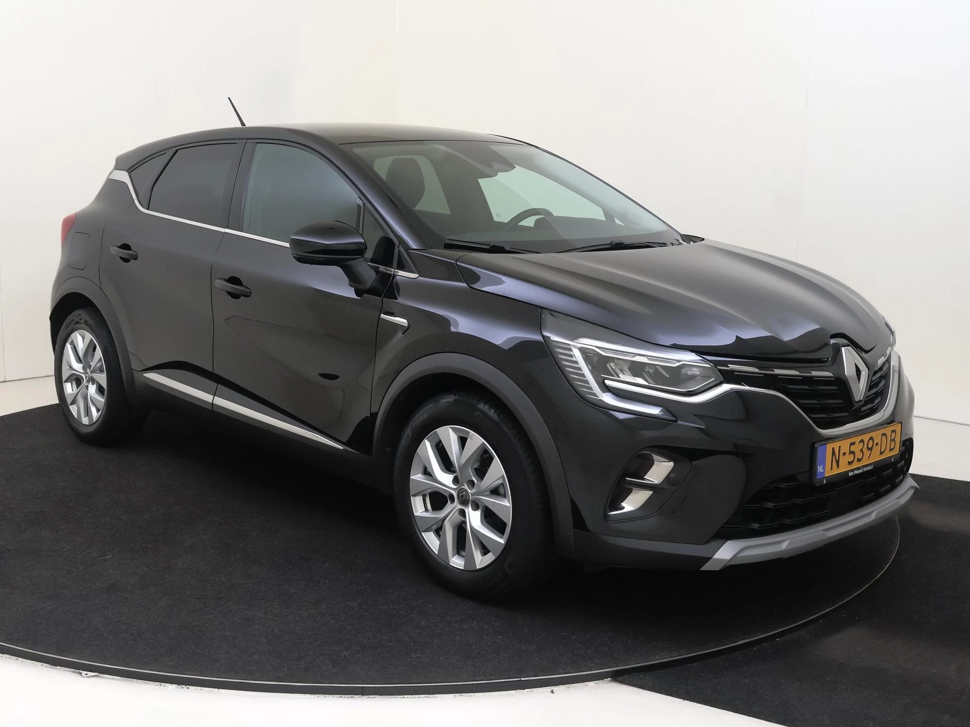 Renault Captur met kenteken N-539-DB – autofoto 3