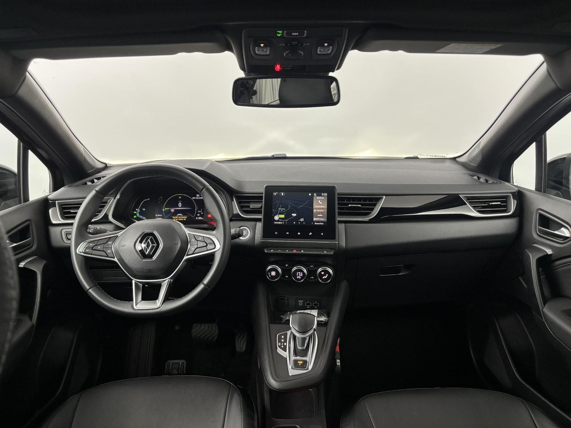 Renault Captur met kenteken S-347-SP – interieur