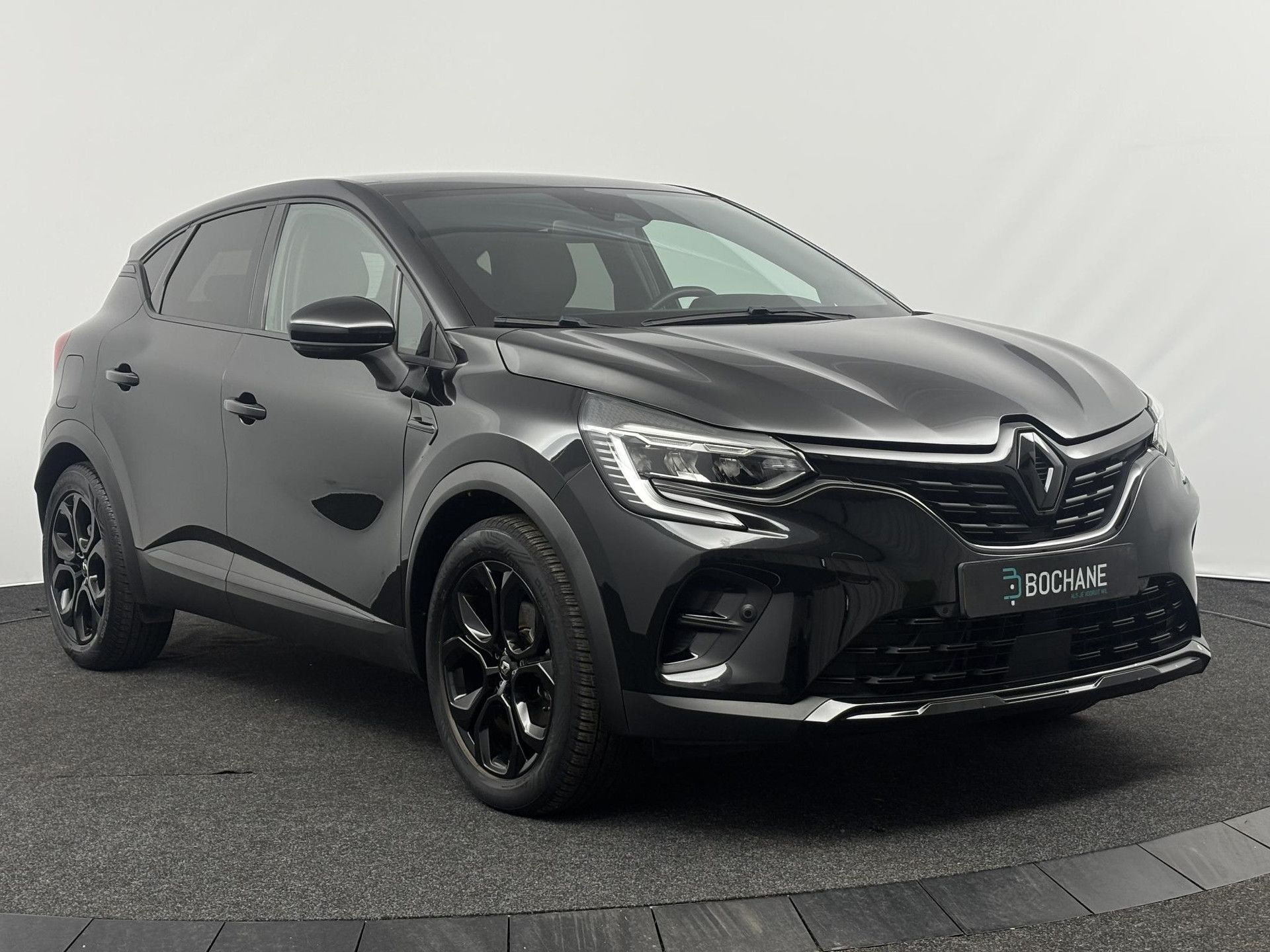 Renault Captur met kenteken S-347-SP – detailfoto