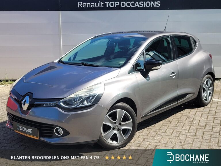 Renault Clio met kenteken 6-XTZ-67 – vooraanzicht