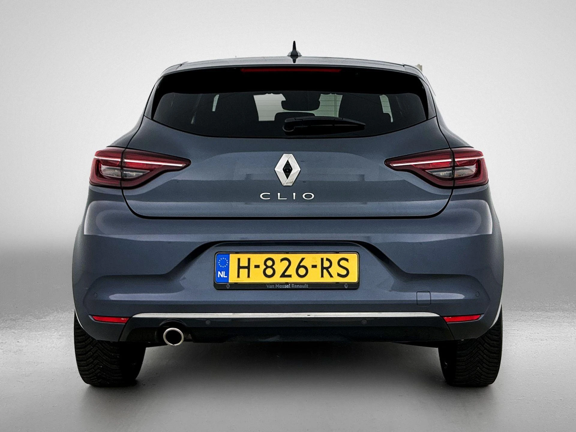 Renault Clio met kenteken 43100 – autofoto 5
