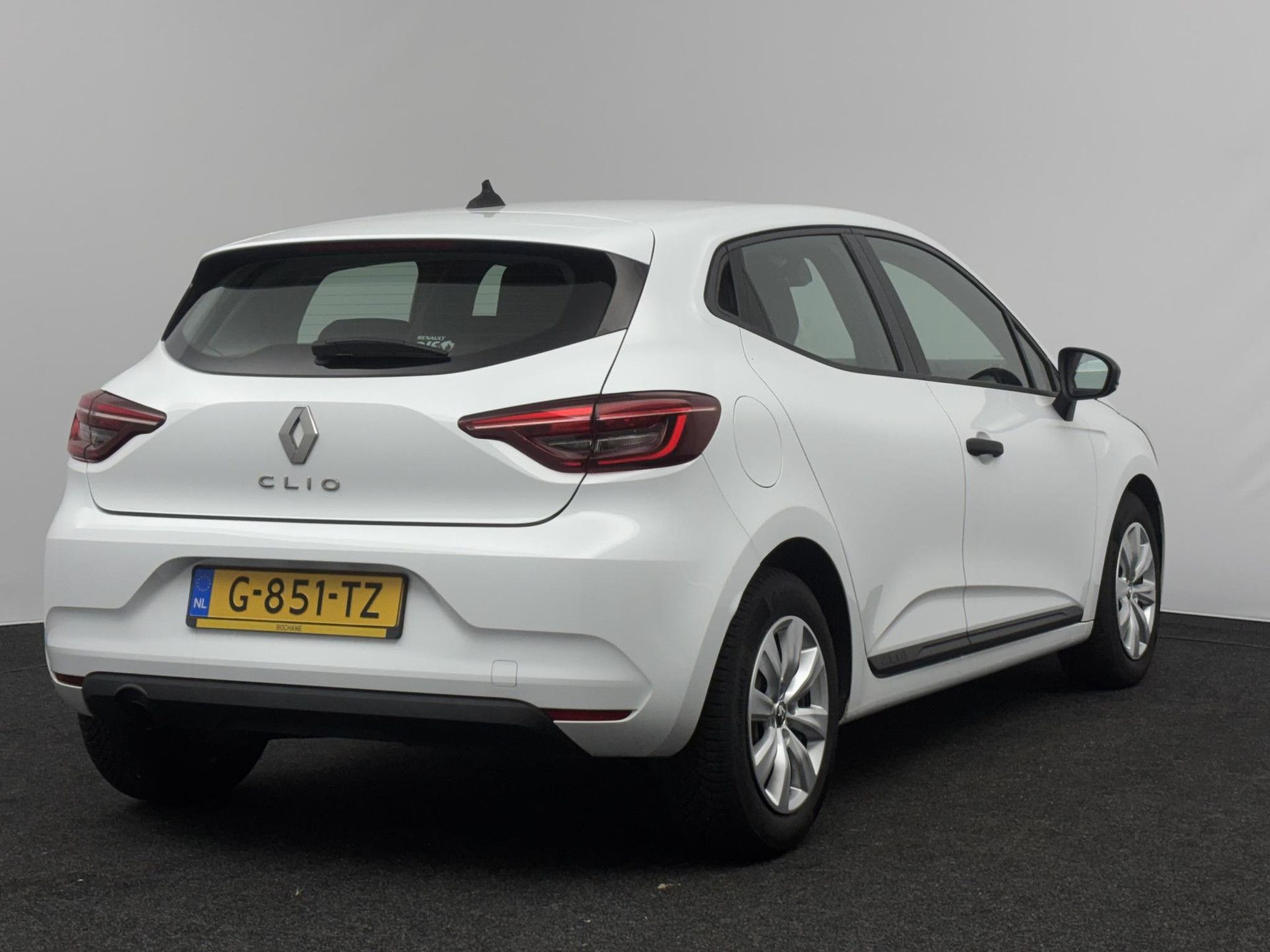 Renault Clio met kenteken G-851-TZ – achteraanzicht