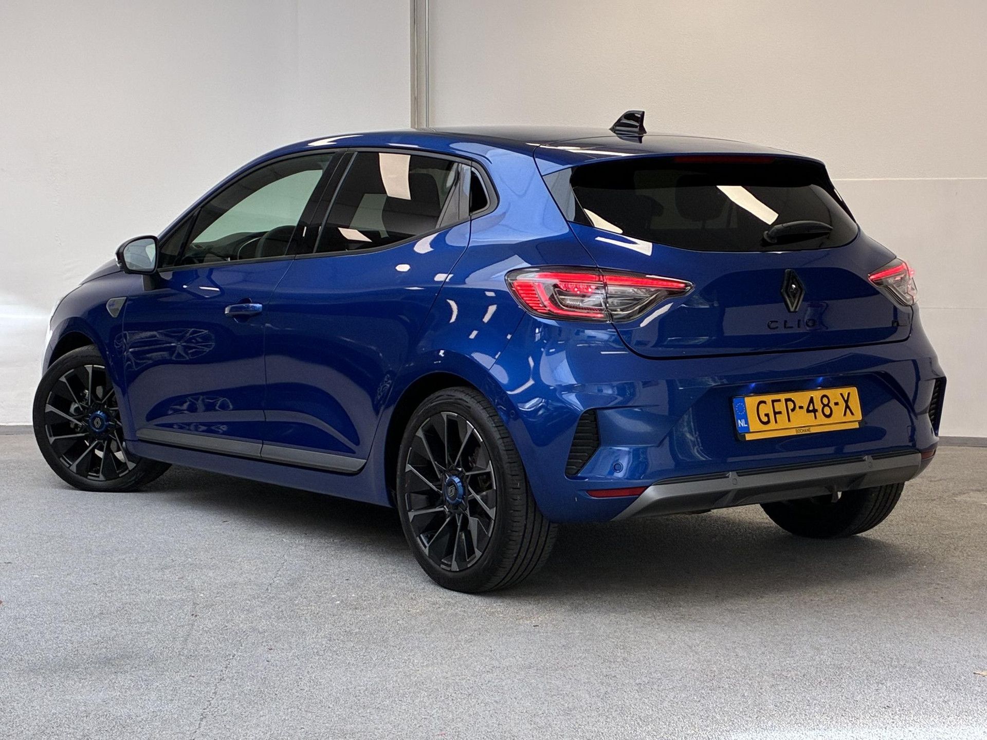 Renault Clio met kenteken GFP-48-X – detailfoto