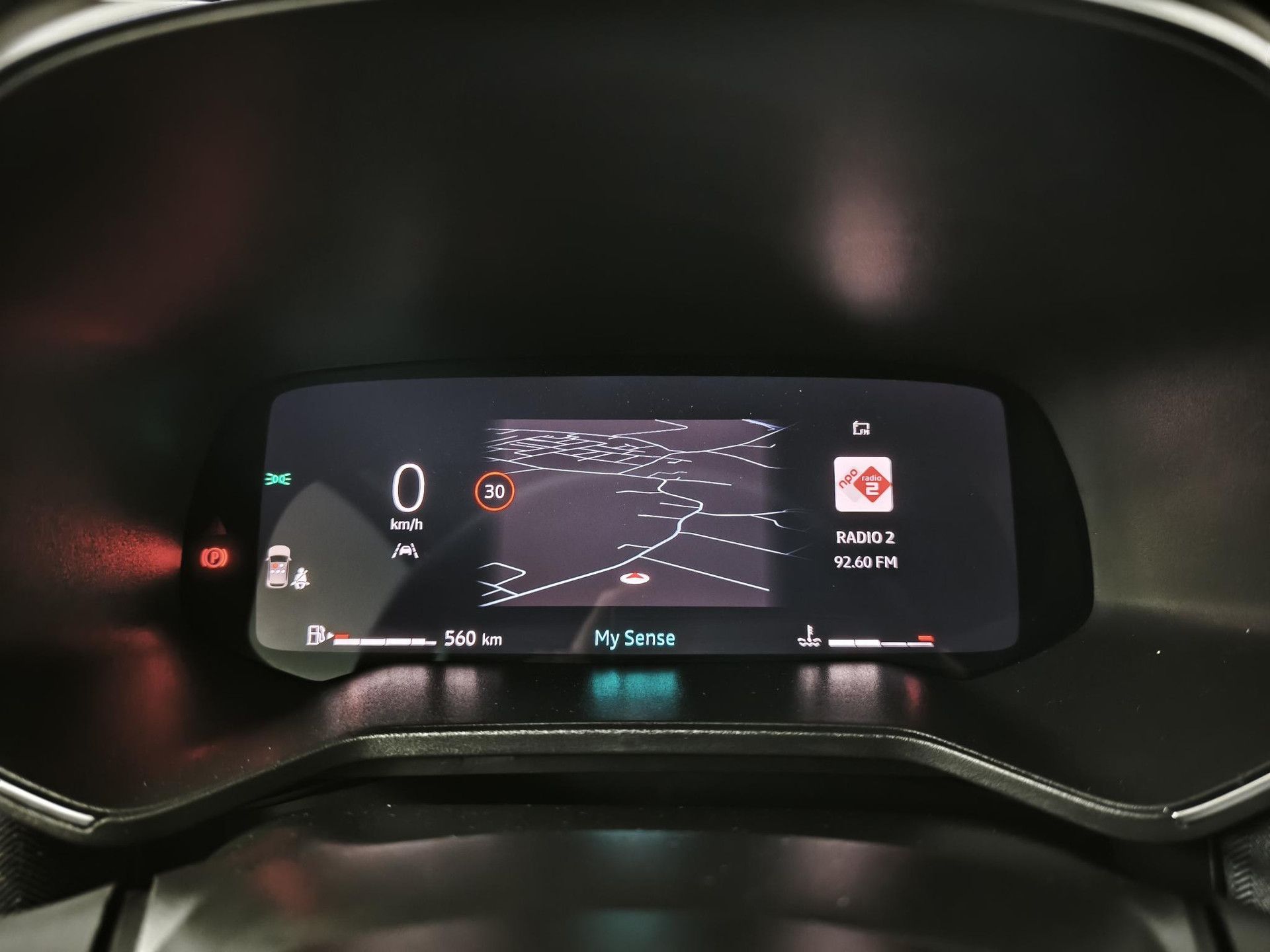 Renault Clio met kenteken GXT-37-H – dashboard