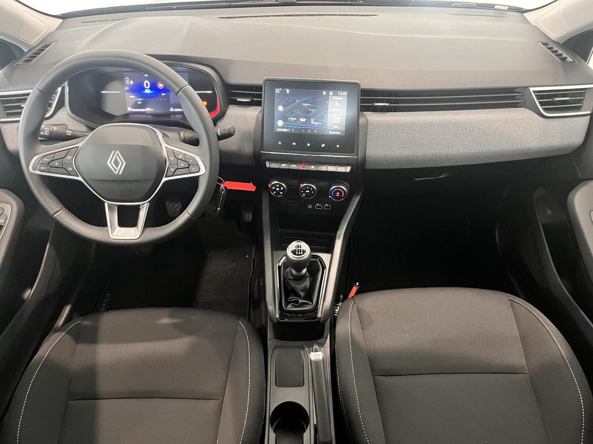 Renault Clio met kenteken JBK-55-T – interieur