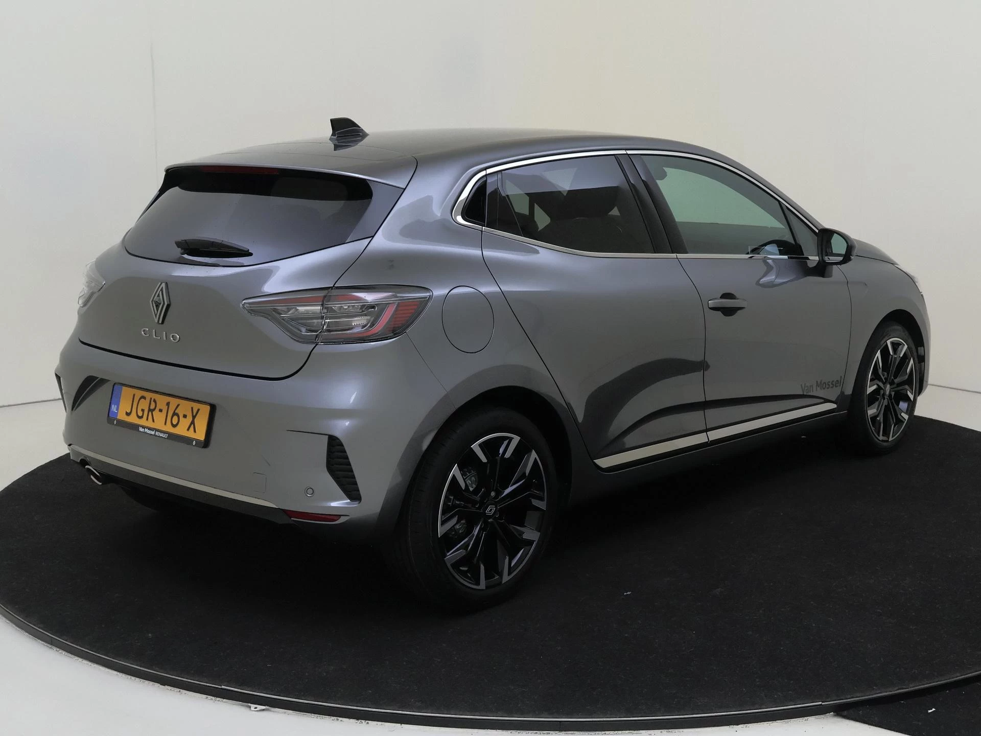Renault Clio met kenteken JGR-16-X – autofoto 5