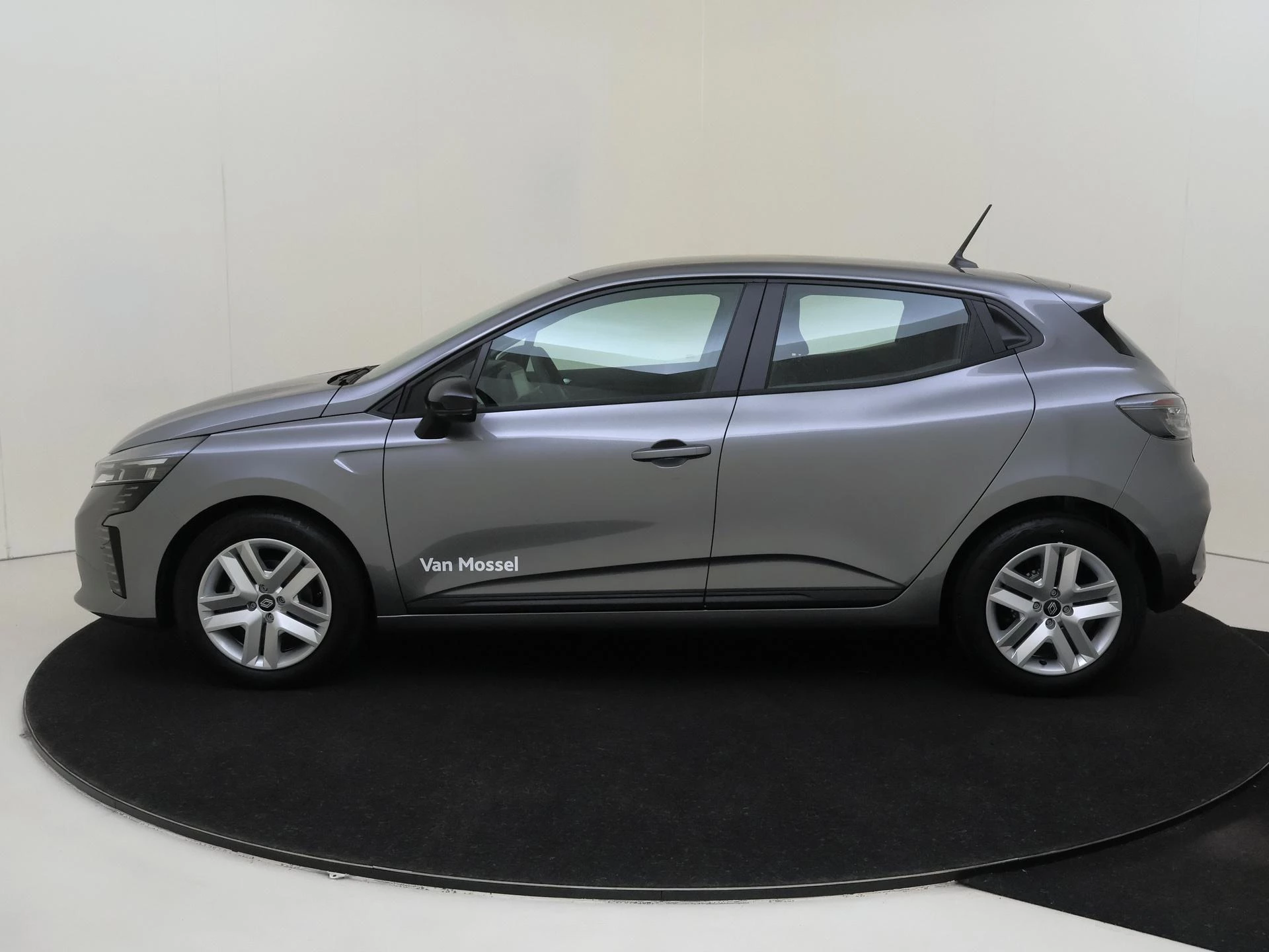 Renault Clio met kenteken JGV-34-P – autofoto 5